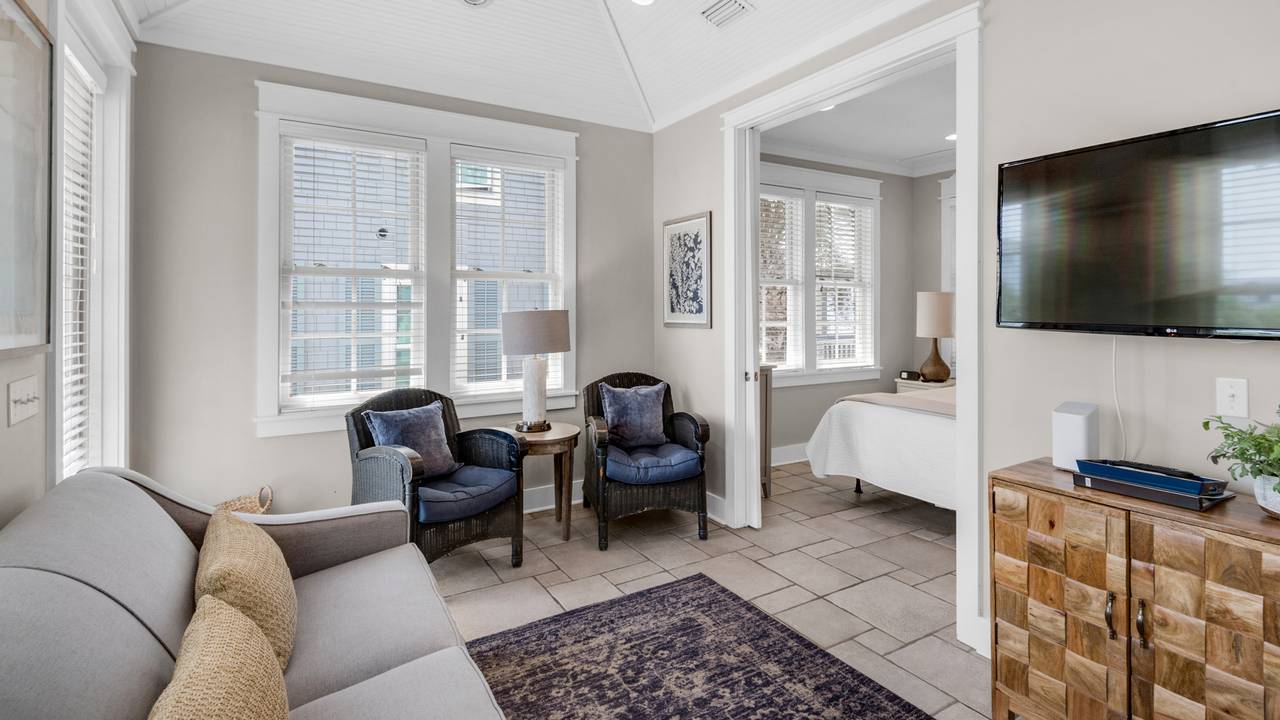 Come On Inn Carriage House 2nd Floor Come On Inn Carriage House 2nd Floor