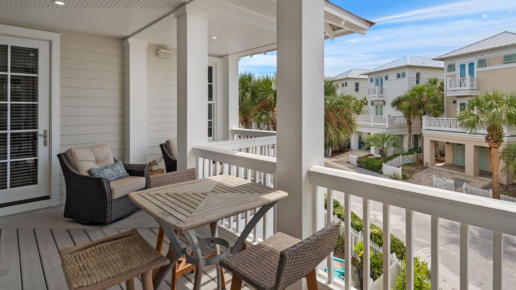 Walking On Sunshine Balcony