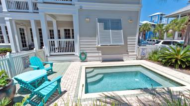 Walking on Sunshine Splash Pool Walking on Sunshine Splash Pool