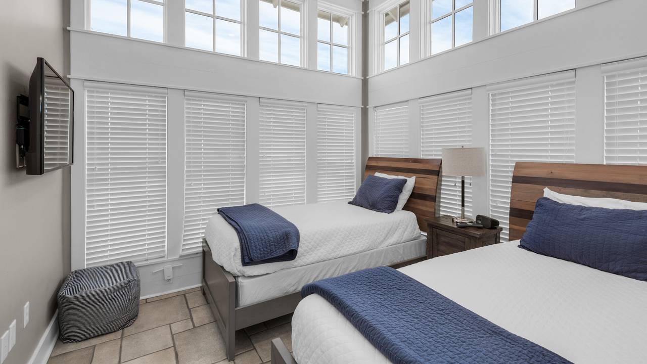 Walking on Sunshine 2nd Floor 2 Twin Bedroom Walking on Sunshine 2nd Floor 2 Twin Bedroom