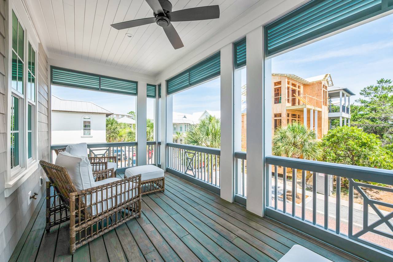 Maison de Joie Balcony Maison de Joie Balcony