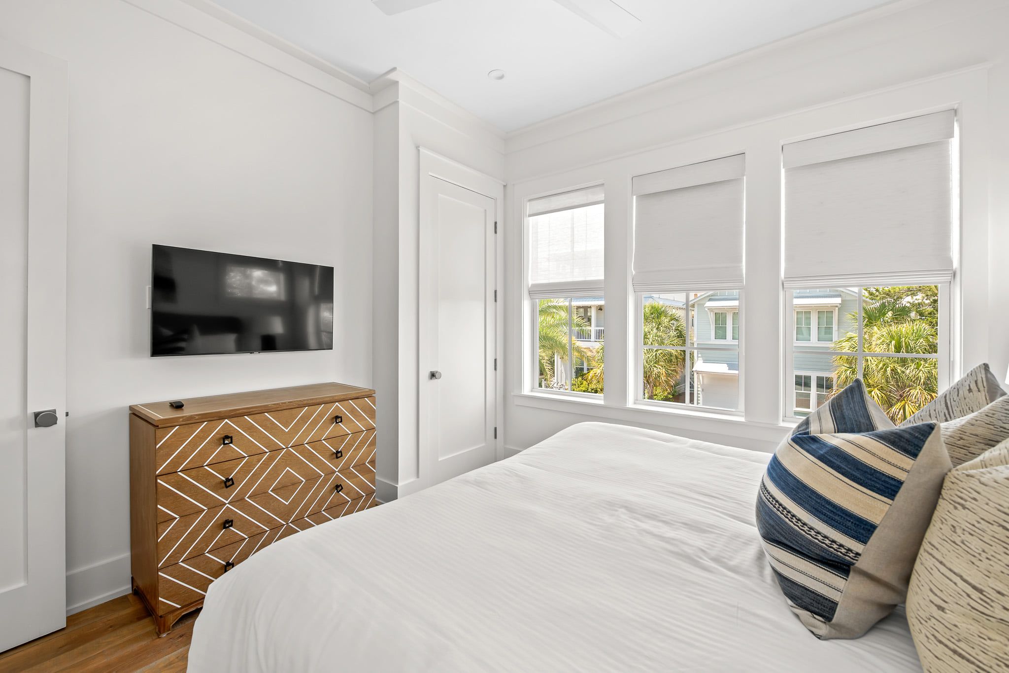 Maison de Joie Bedroom