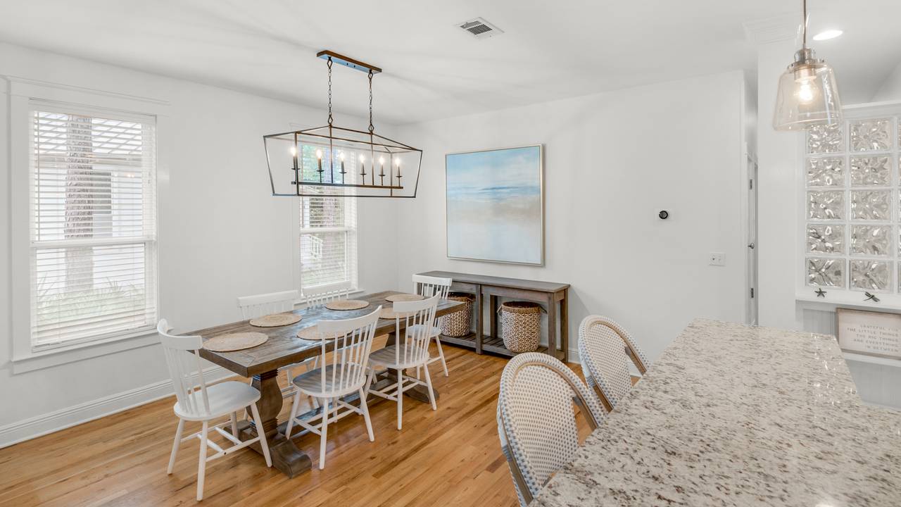 Grateful By The Sea Dining Area Grateful By The Sea Dining Area