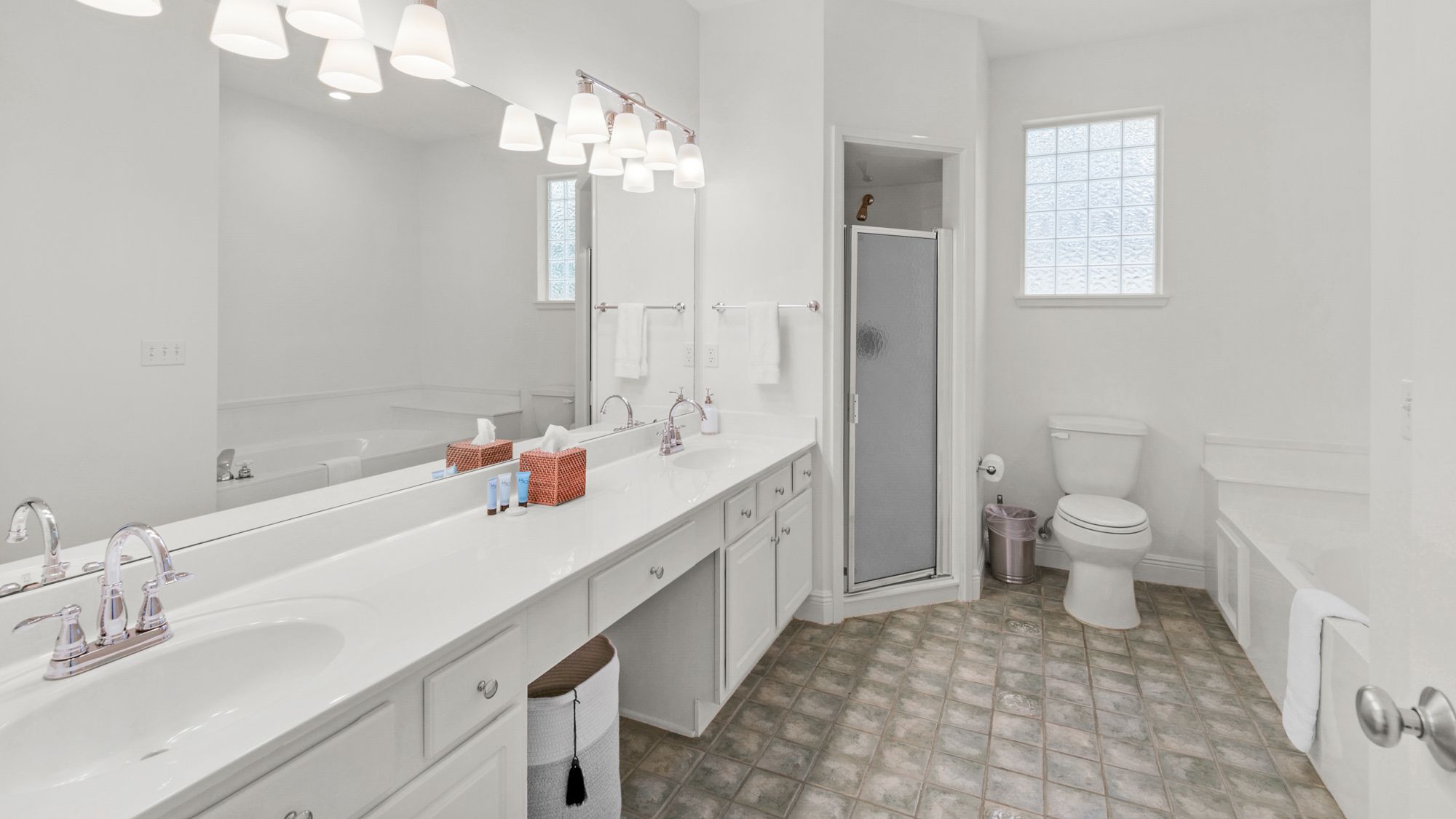 Grateful By The Sea Private Bathroom