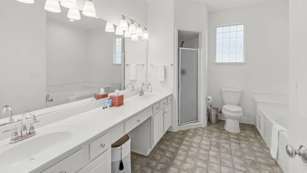 Grateful By The Sea Private Bathroom Grateful By The Sea Private Bathroom