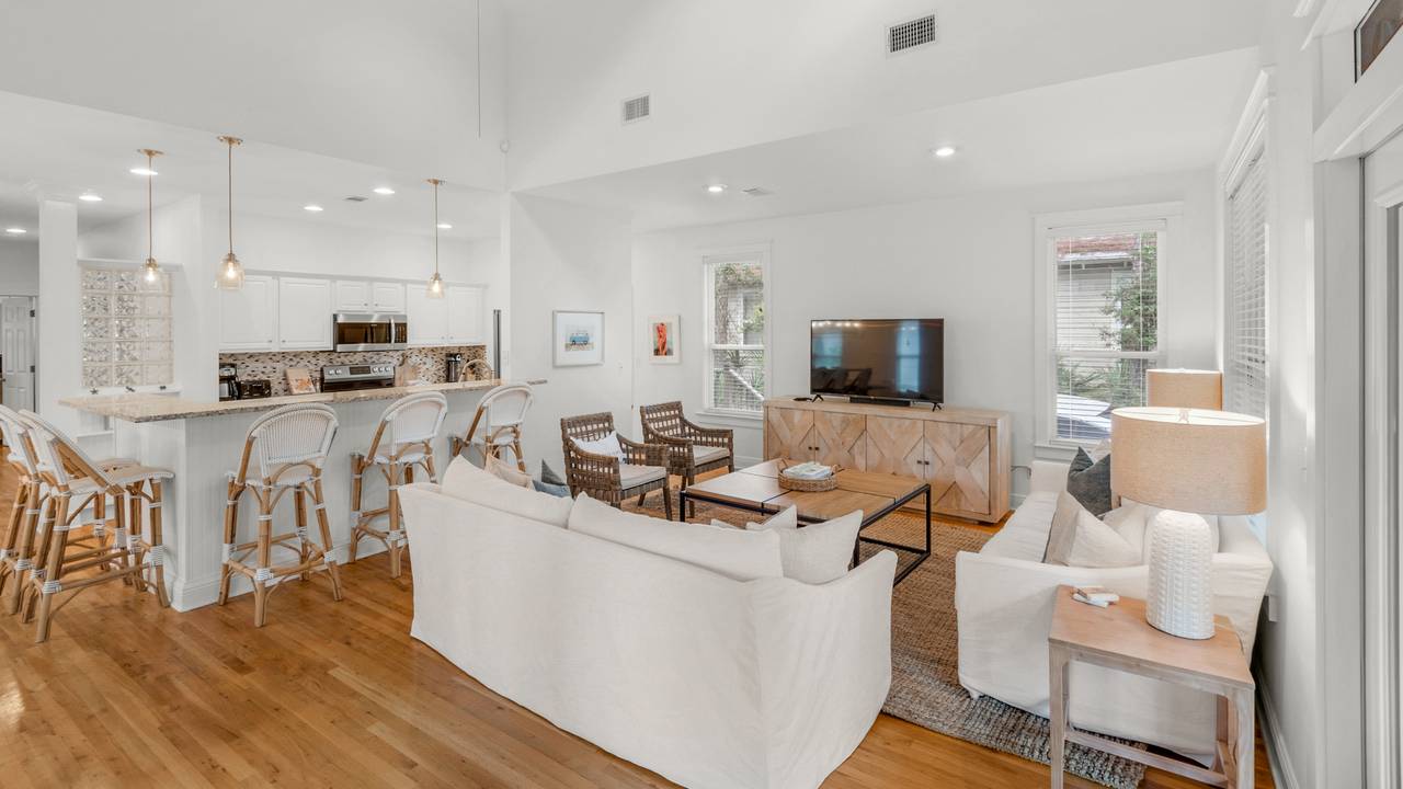 Grateful By The Sea Main Living Area Grateful By The Sea Main Living Area