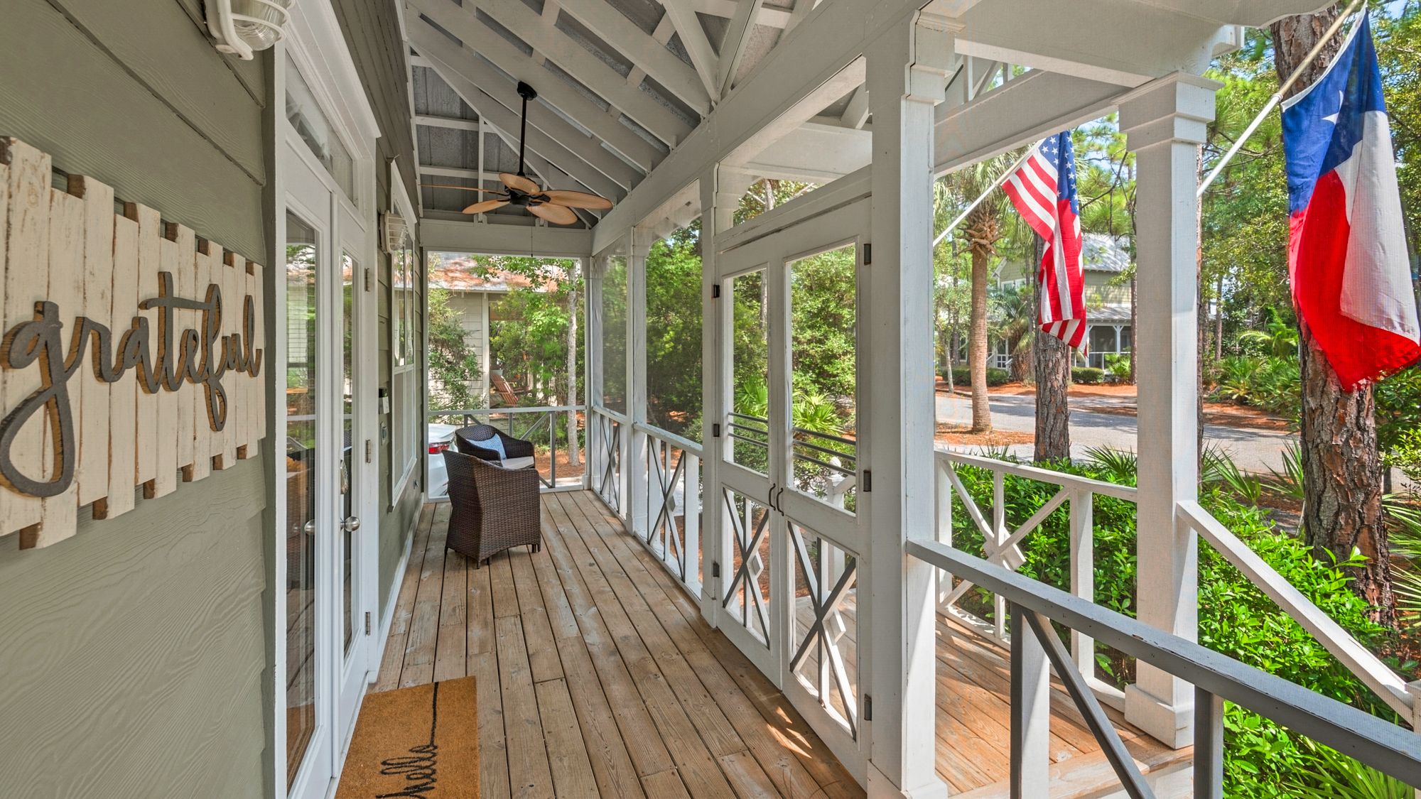 Grateful By The Sea Front Porch
