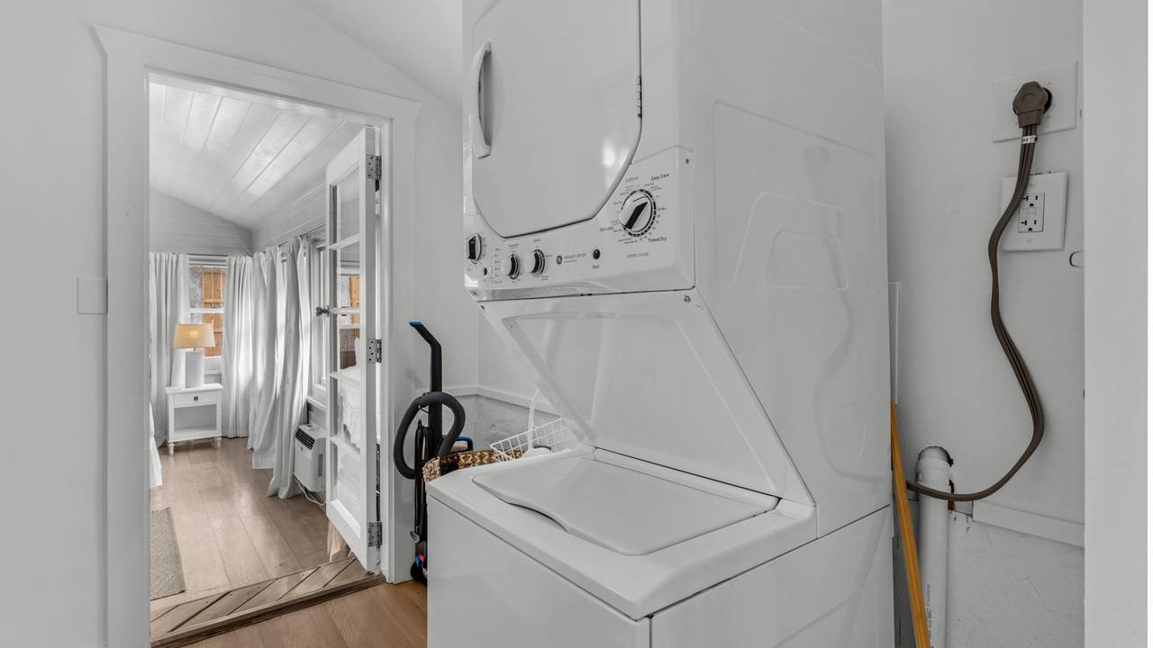 GRYTF Washer and Dryer GRYTF Washer and Dryer