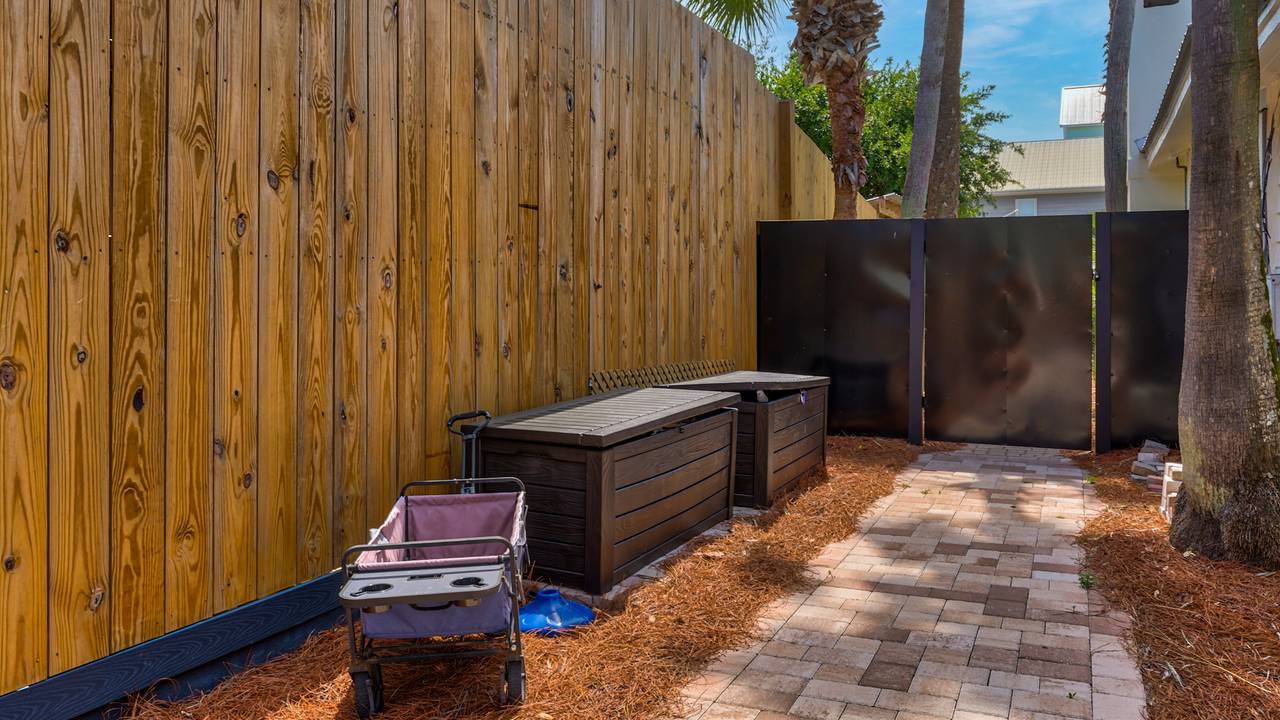 GRYTF Exterior GRYTF Exterior