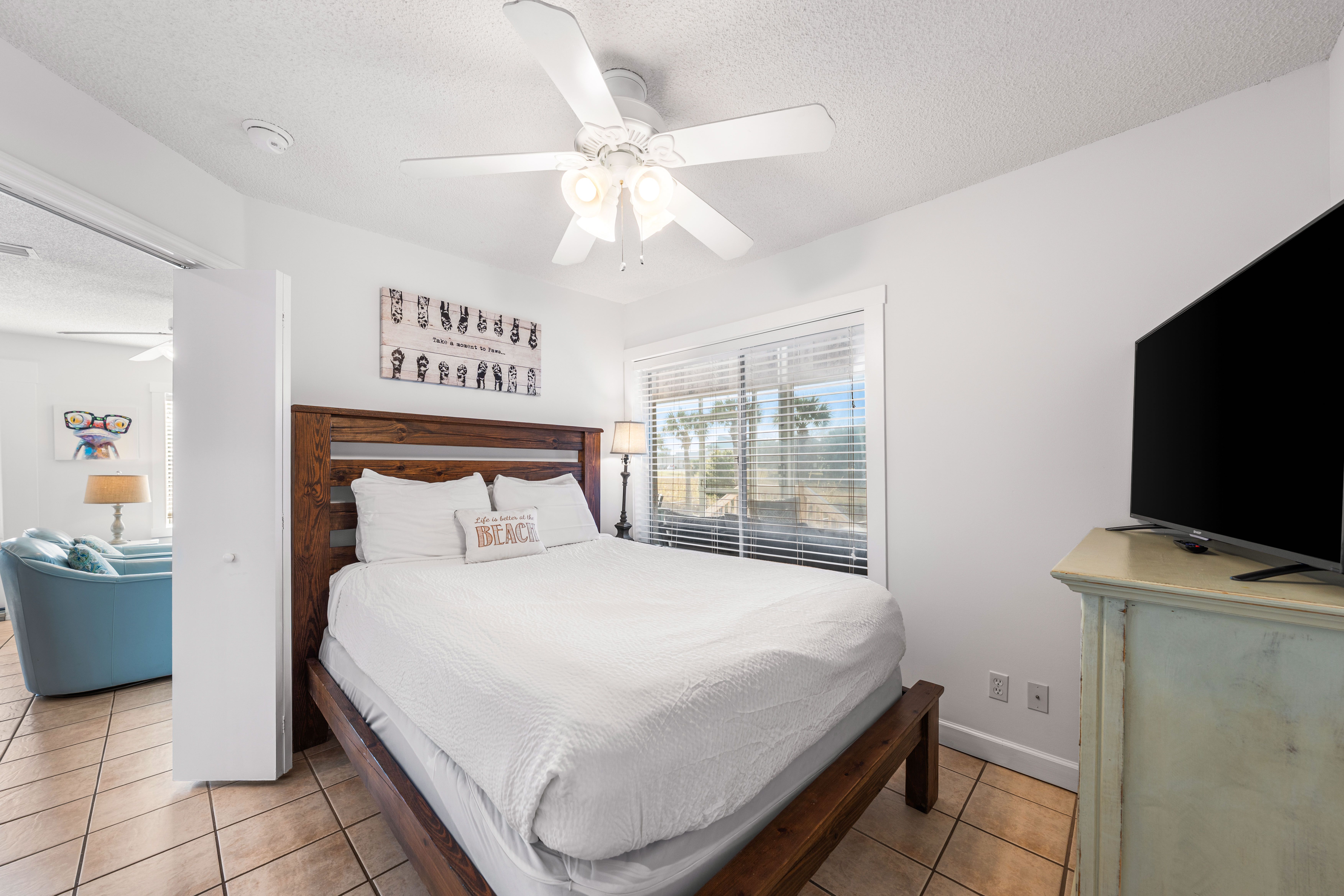 Leo_s Hideaway - King bedroom