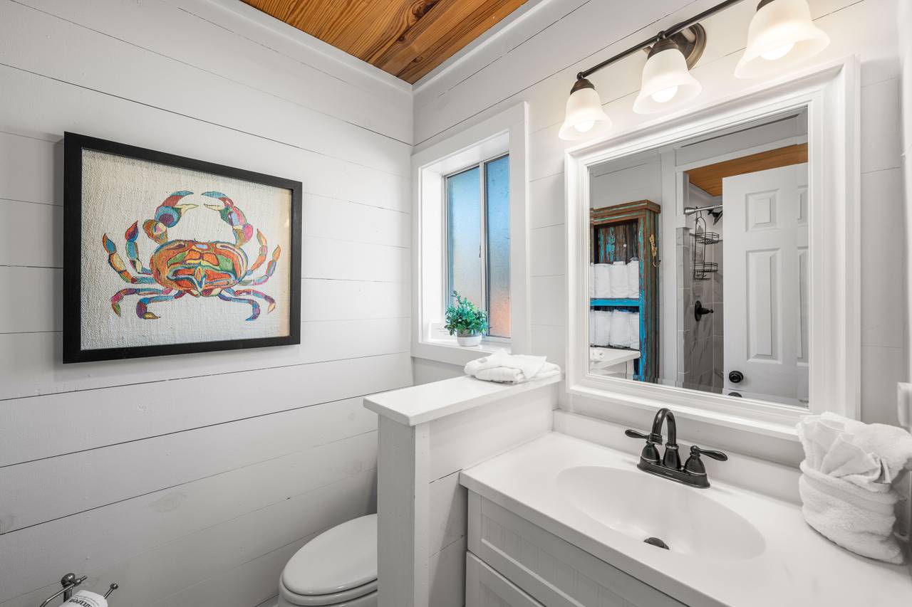 Leo_s Hideaway - Shared bathroom Leo_s Hideaway - Shared bathroom