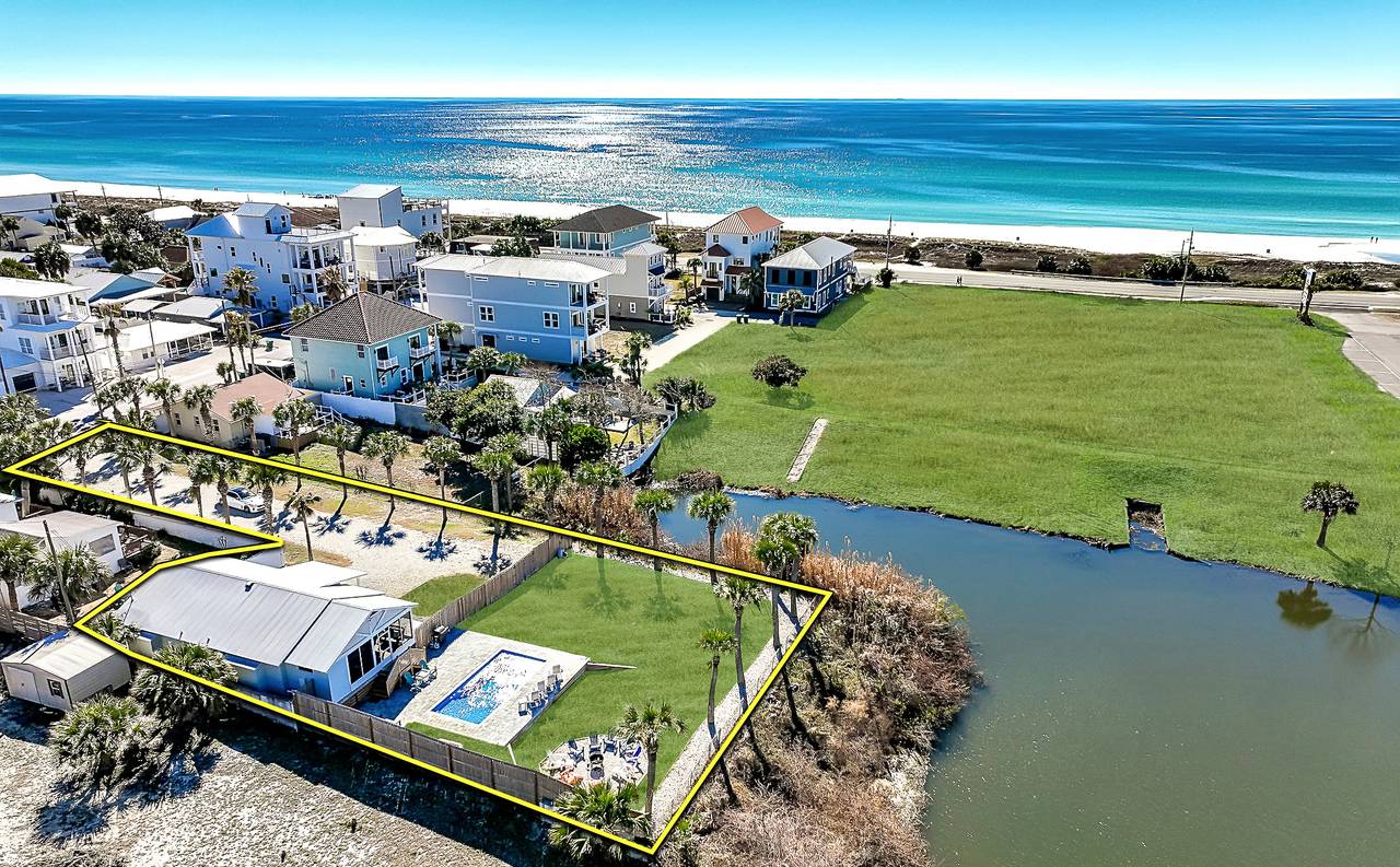 Leo's Hideaway Leo's Hideaway