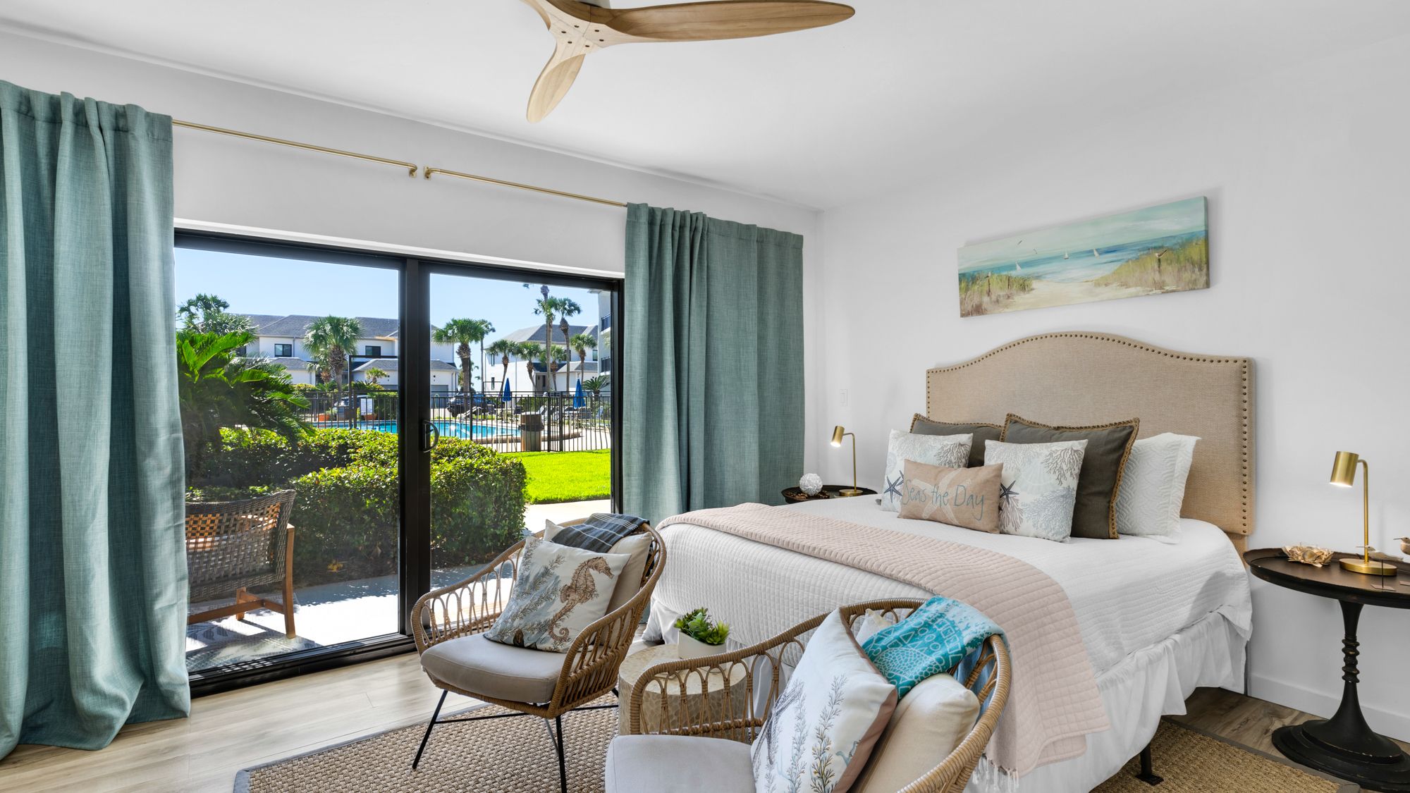 Emerald Hill 35 Bed area