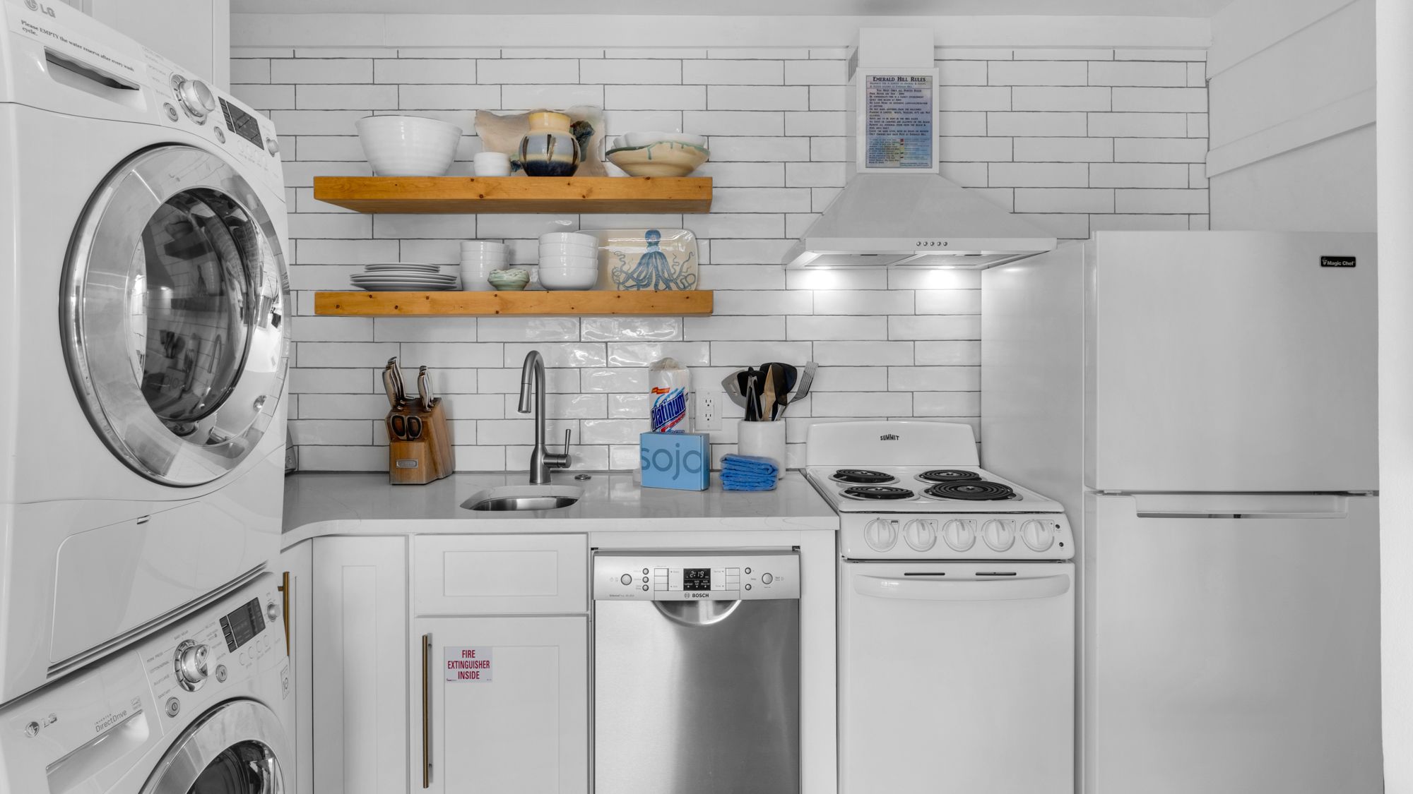 Emerald Hill 35 Kitchen & laundry area