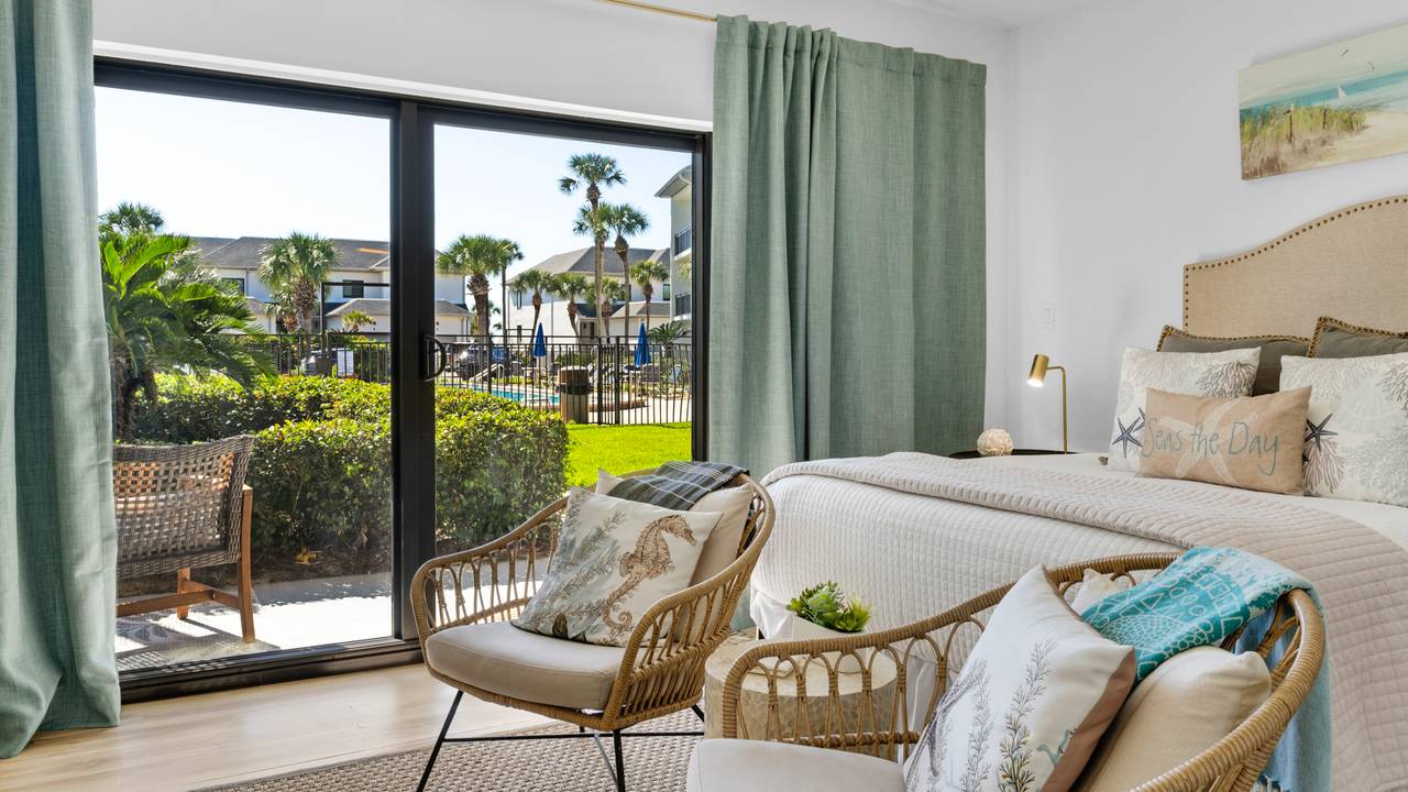 Emerald Hill 35 Bed area Emerald Hill 35 Bed area