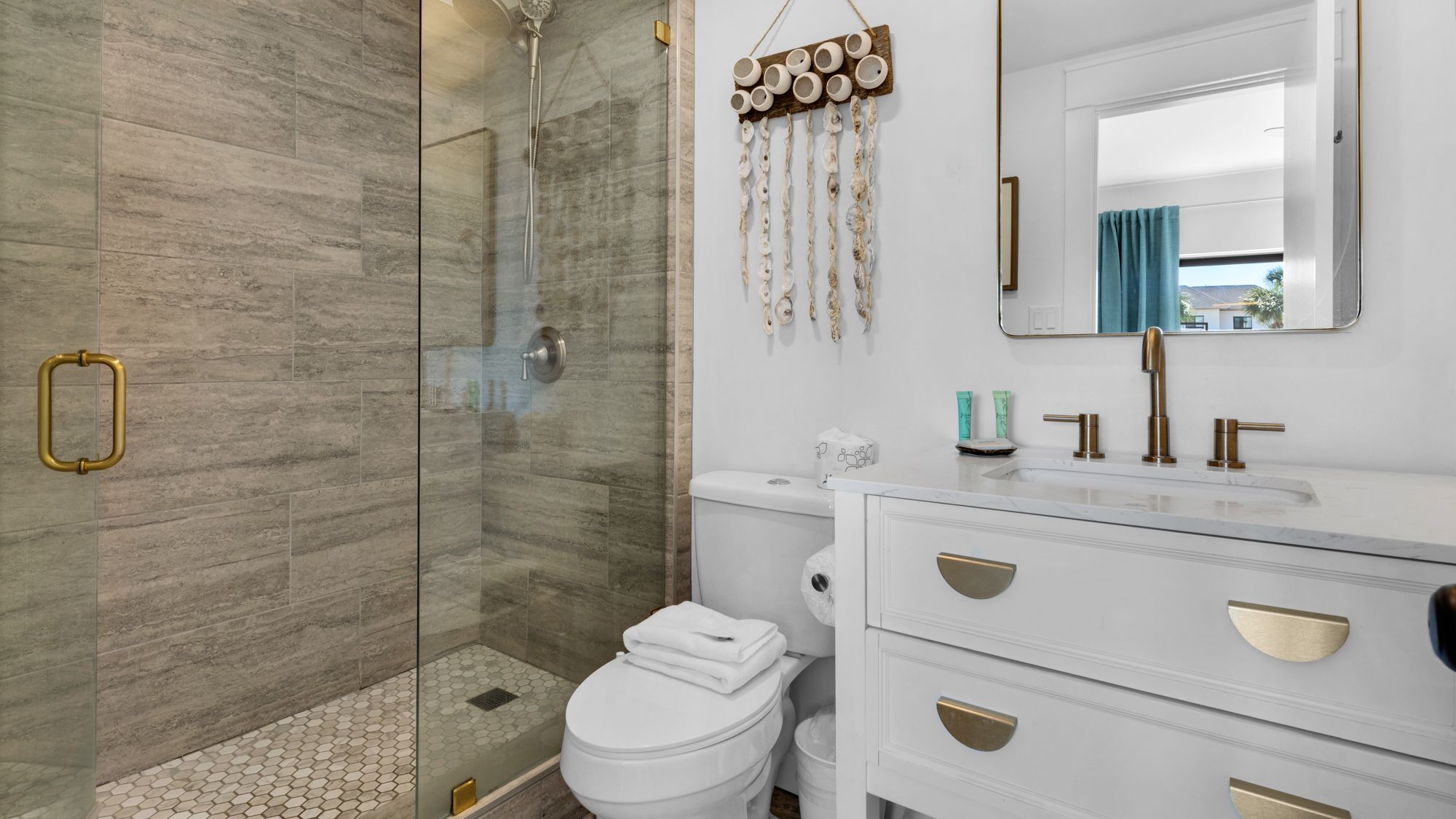 Emerald Hill 35 Bathroom