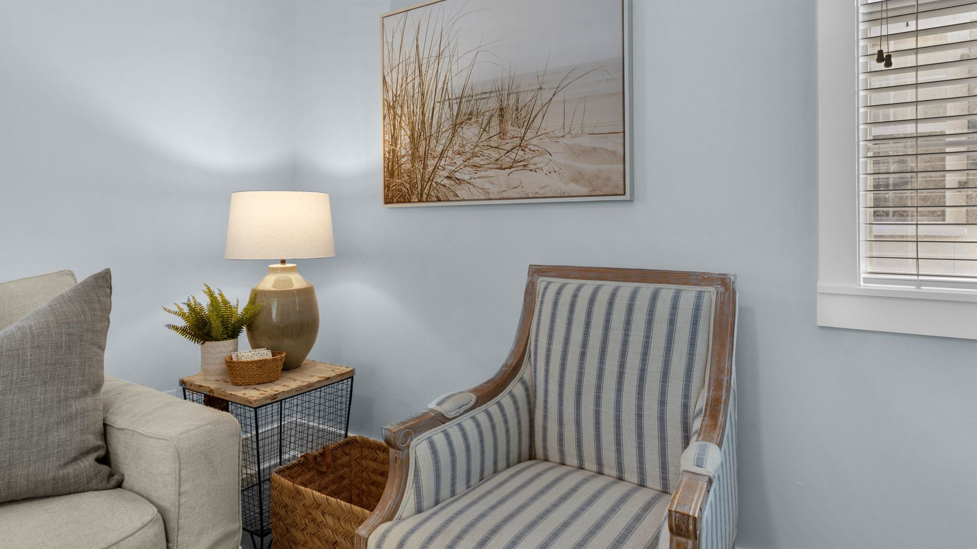 Salty Paws Bungalow Living room