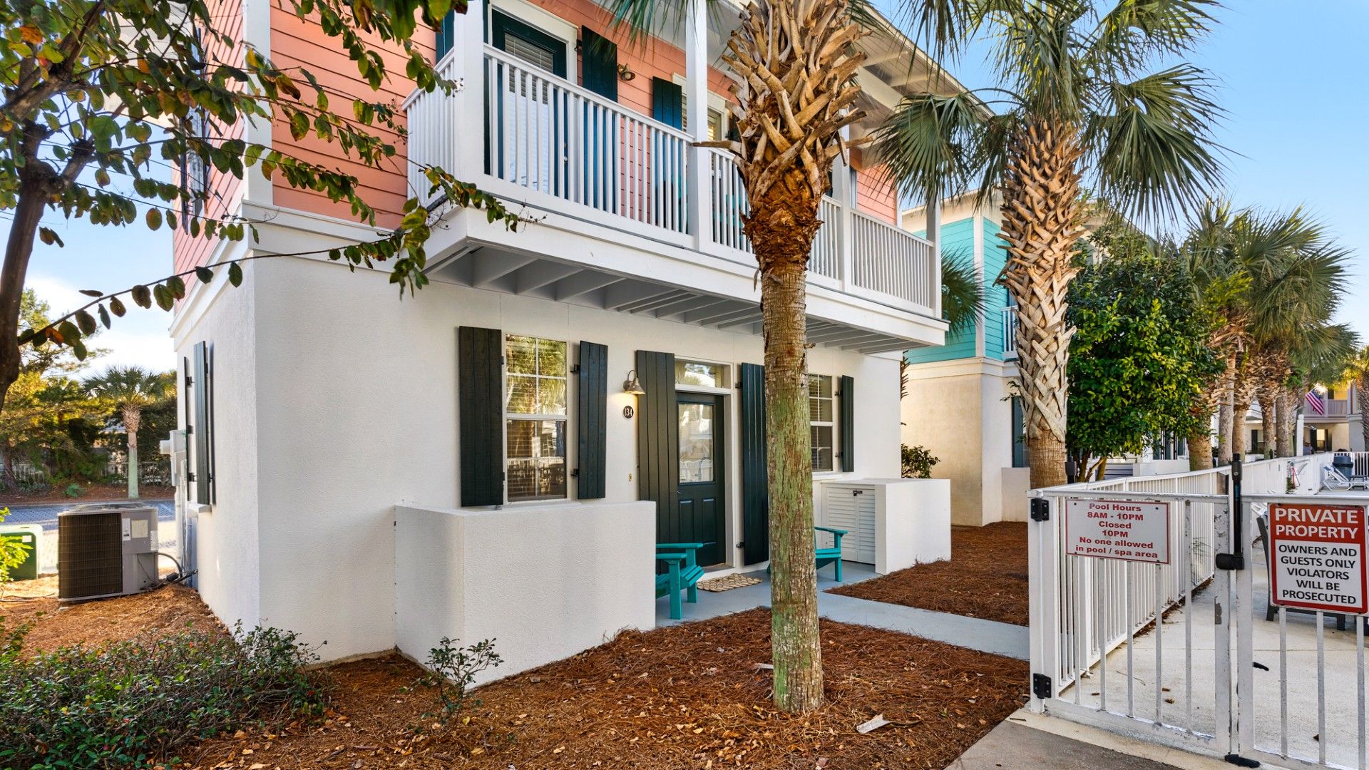 Salty Paws Bungalow Exterior