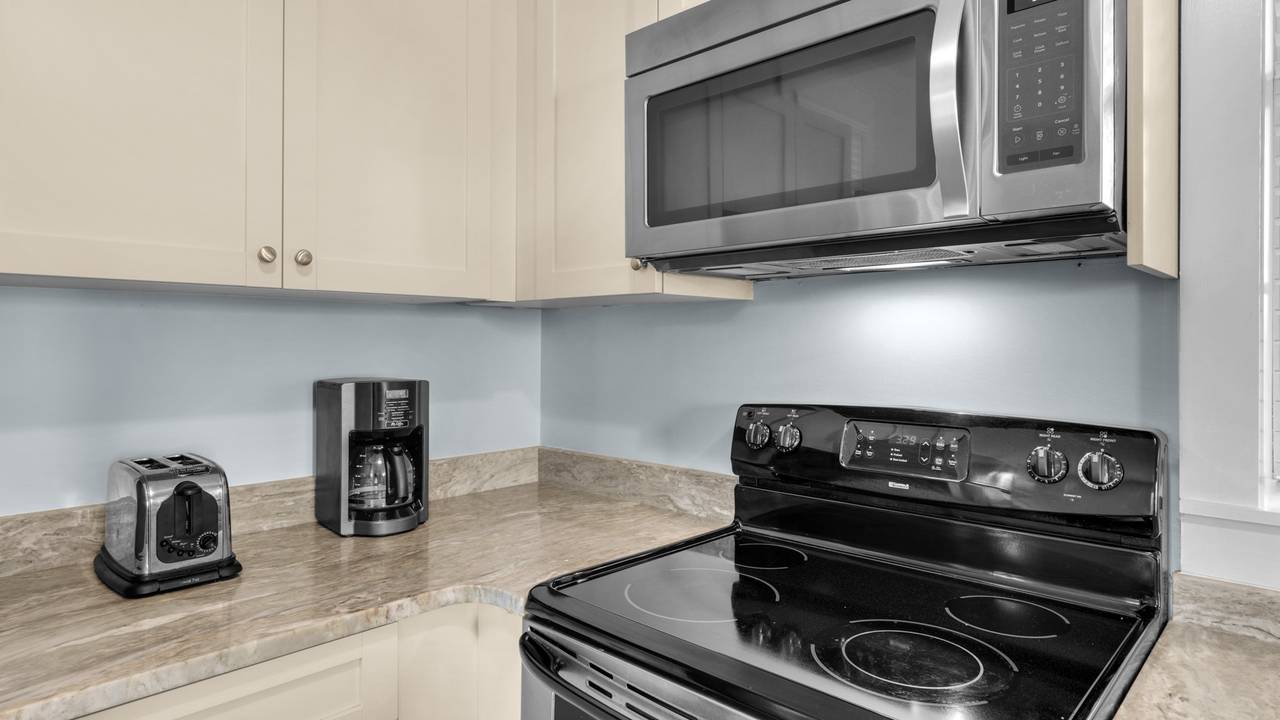 Salty Paws Bungalow Kitchen Area Salty Paws Bungalow Kitchen Area