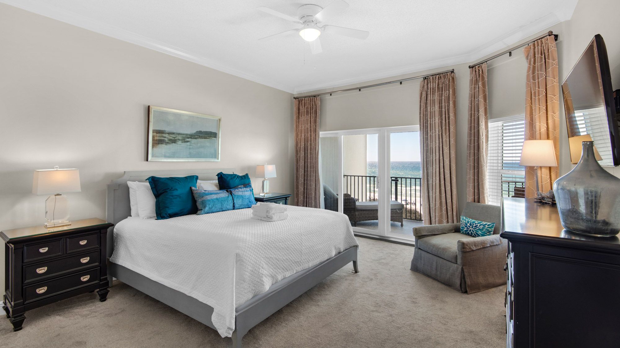 Legacy 304 - Primary Bedroom