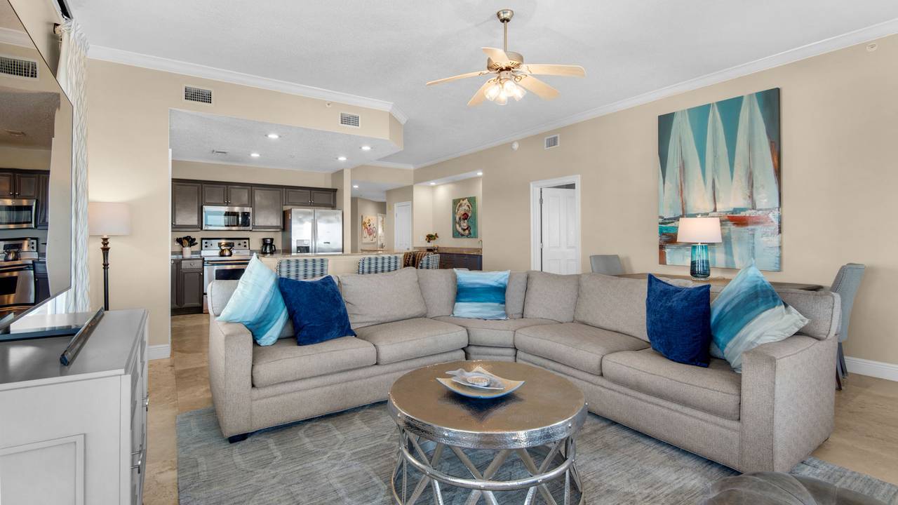 Legacy 304 - Living area Legacy 304 - Living area