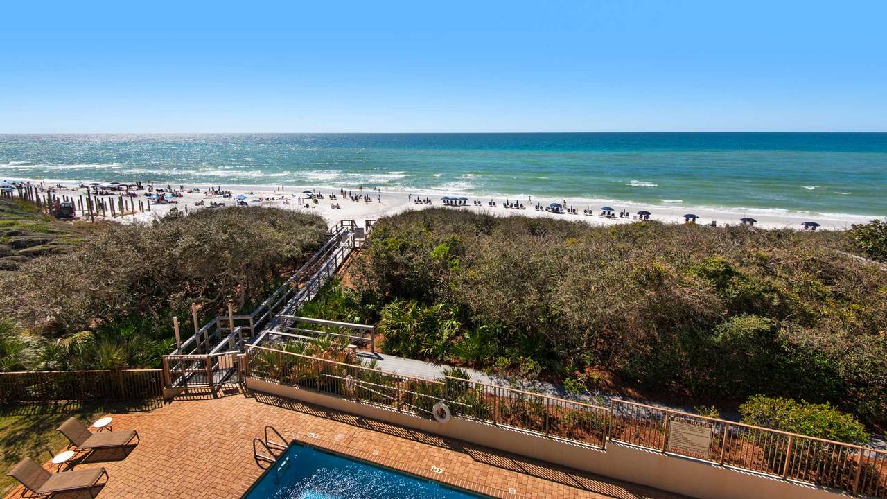 Legacy 304 - Walkway to Beach Legacy 304 - Walkway to Beach