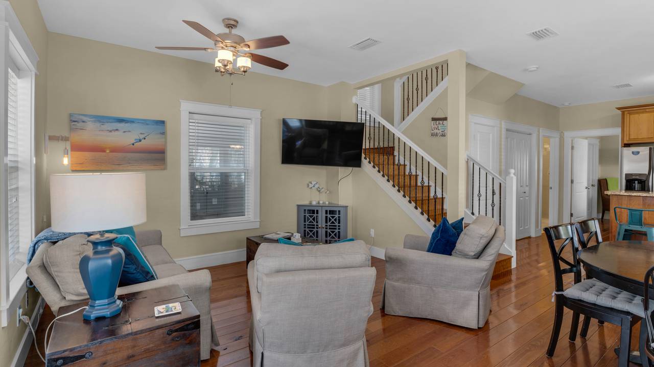 PO221 Living Area PO221 Living Area