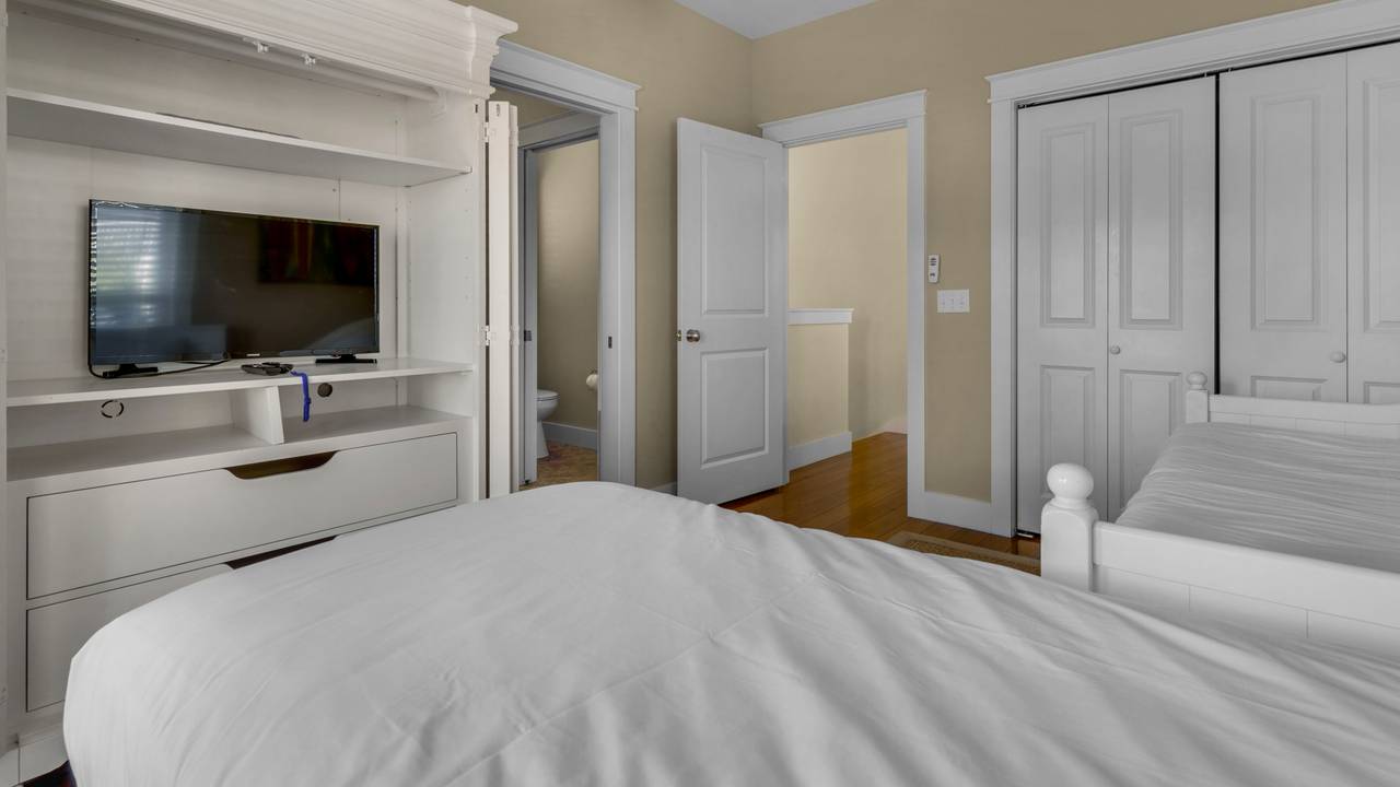 PO221 Bedroom PO221 Bedroom