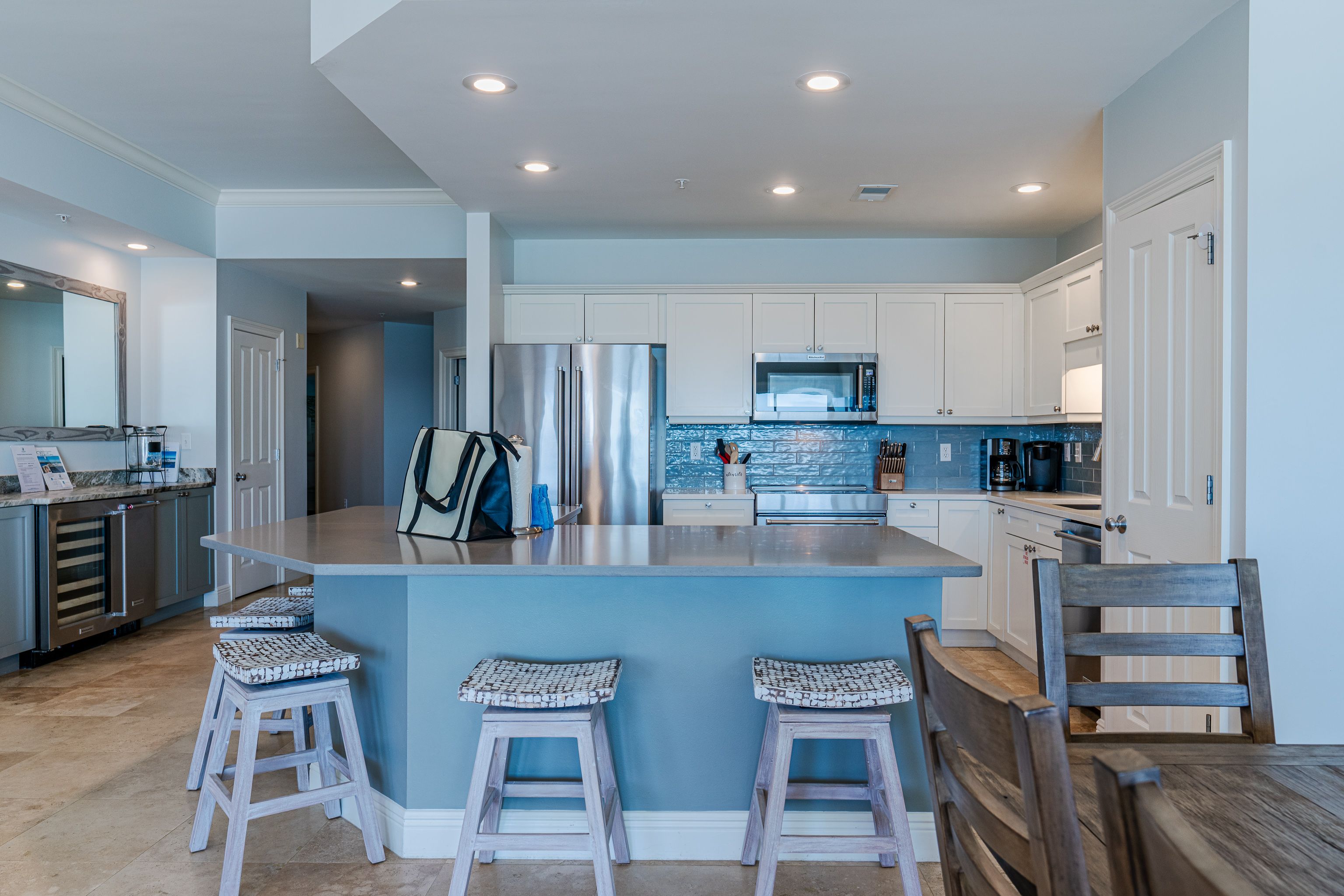 Legacy 402 - Flemingo's Paradise