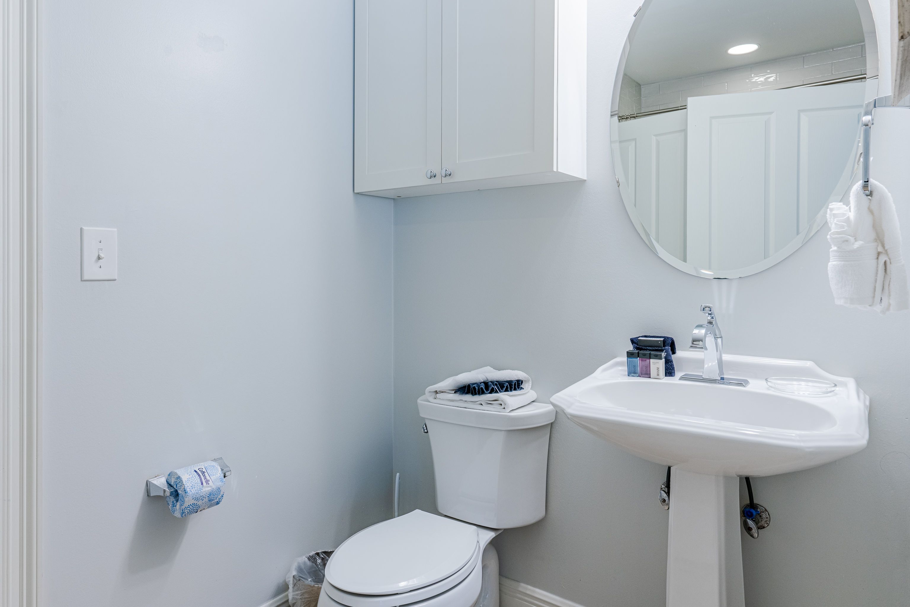 Legacy 402 - Flemingo's Paradise