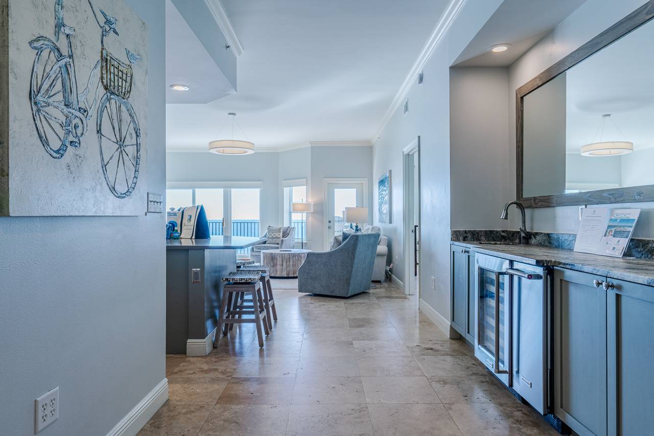 Legacy 402 - Flemingo's Paradise Legacy 402 - Flemingo's Paradise