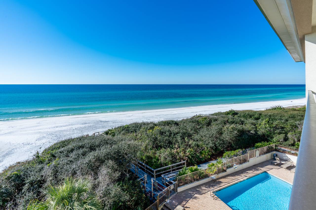 Legacy 402 - Flemingo's Paradise Legacy 402 - Flemingo's Paradise