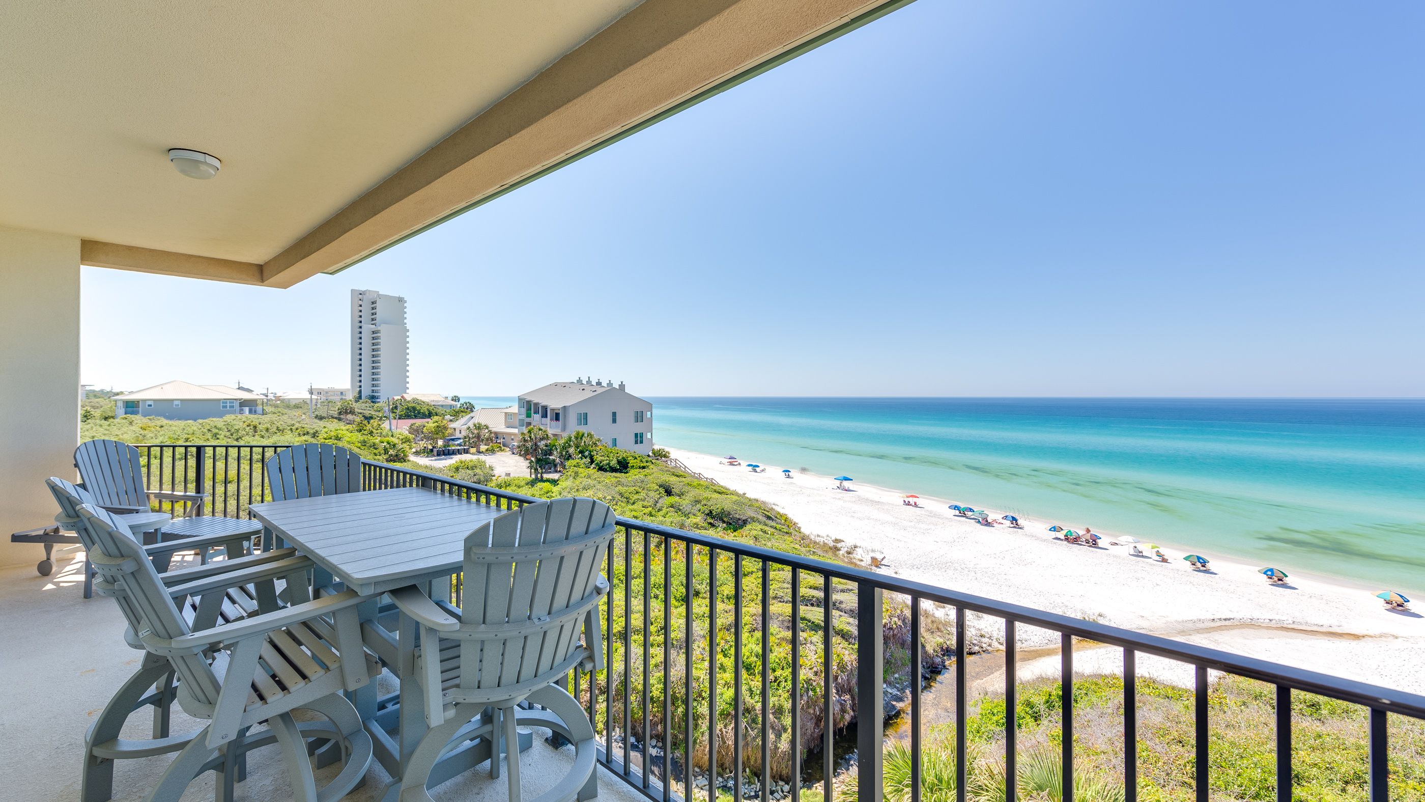 Legacy 402 - Flemingo's Paradise