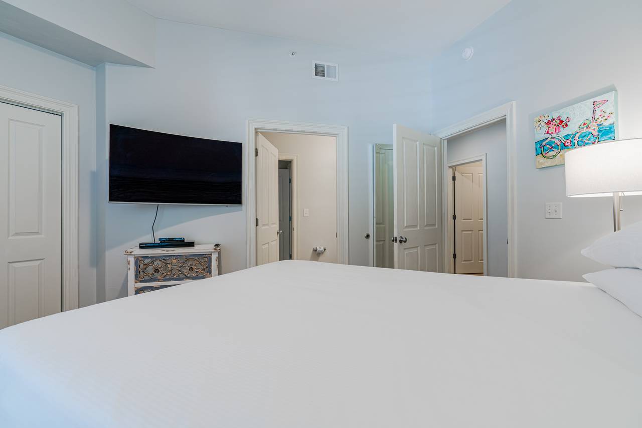 Legacy 402 - Flemingo's Paradise Legacy 402 - Flemingo's Paradise