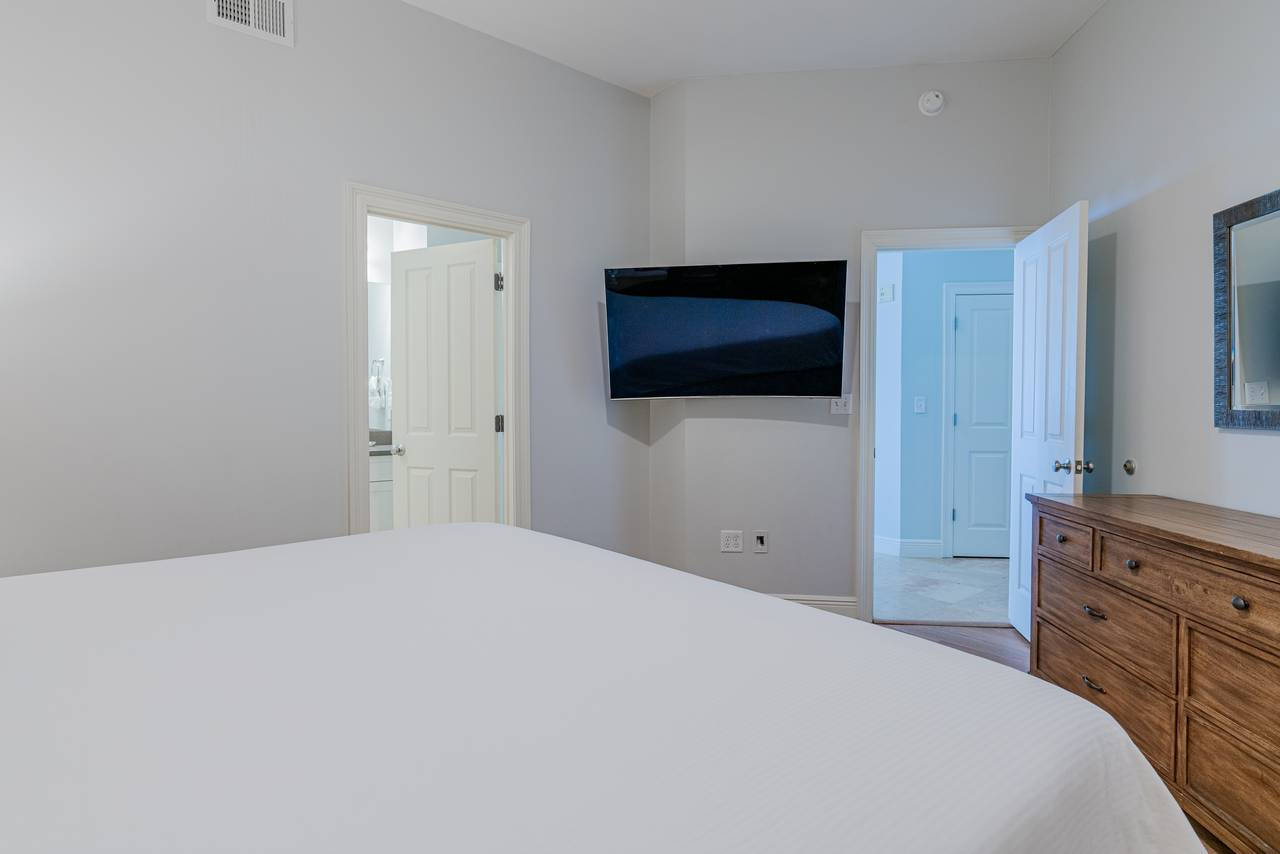 Legacy 402 - Flemingo's Paradise Legacy 402 - Flemingo's Paradise