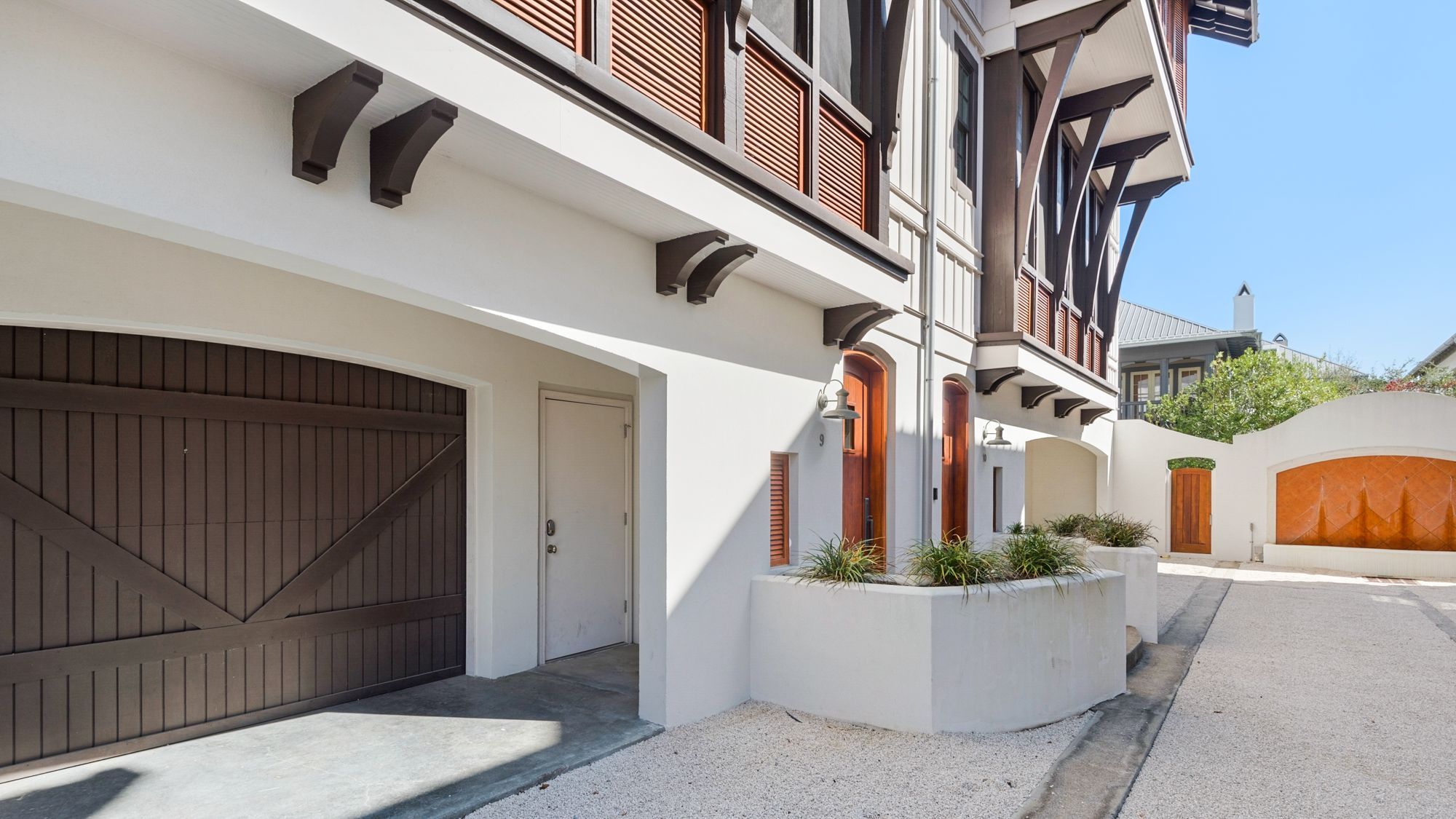 Tranquility at a la Paix Exterior