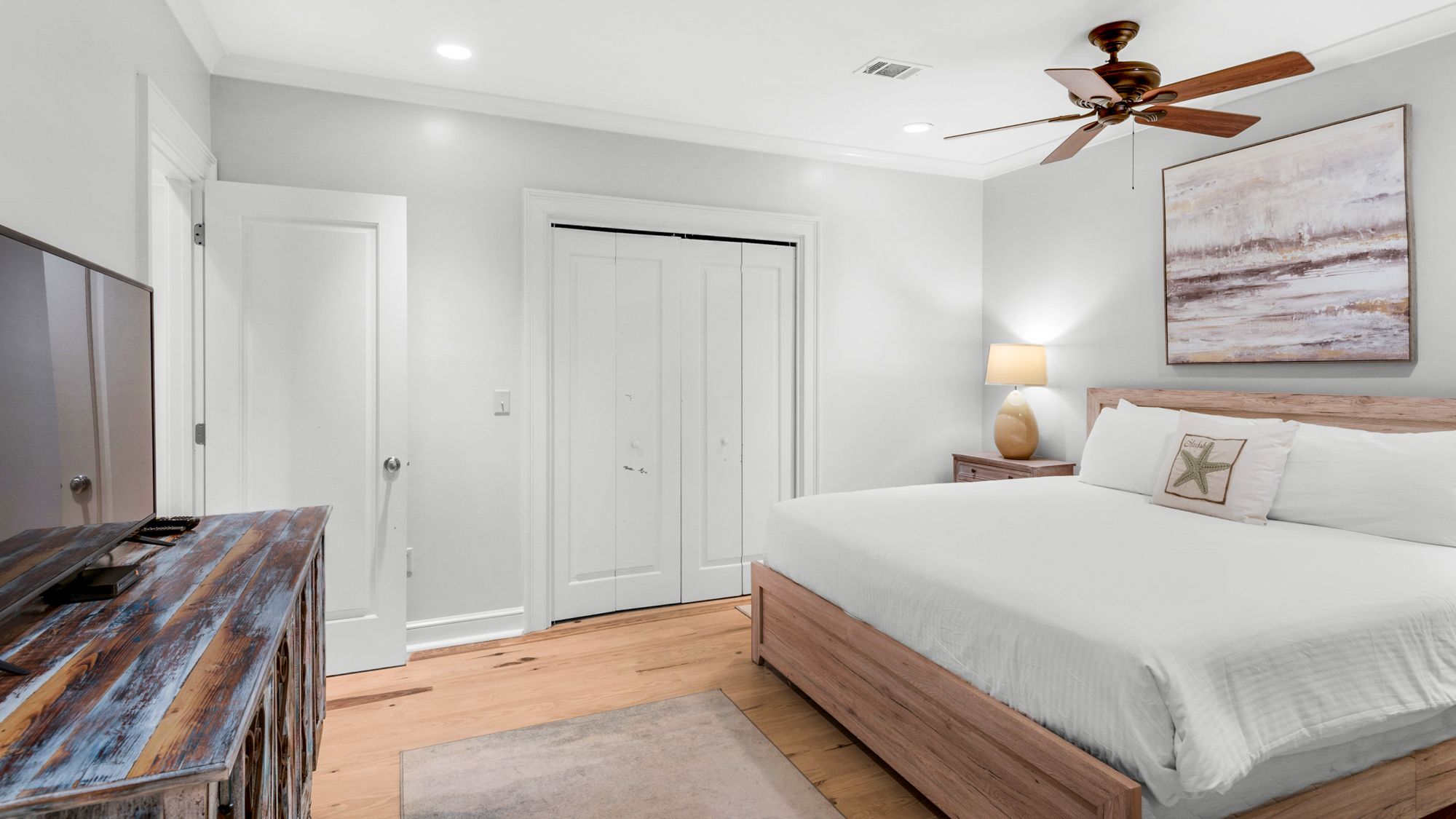 Tranquility at a la Paix King Bedroom