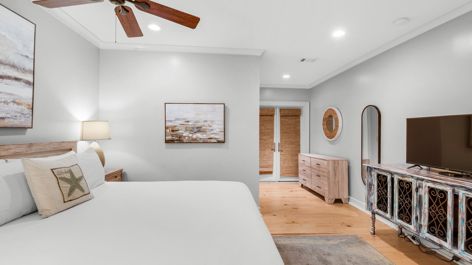 Tranquility at a la Paix King Bedroom