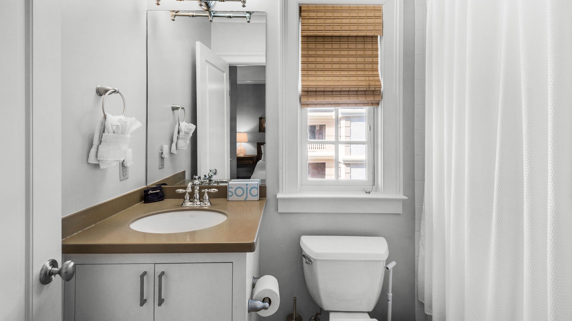 Tranquility at a la Paix Private Bathroom