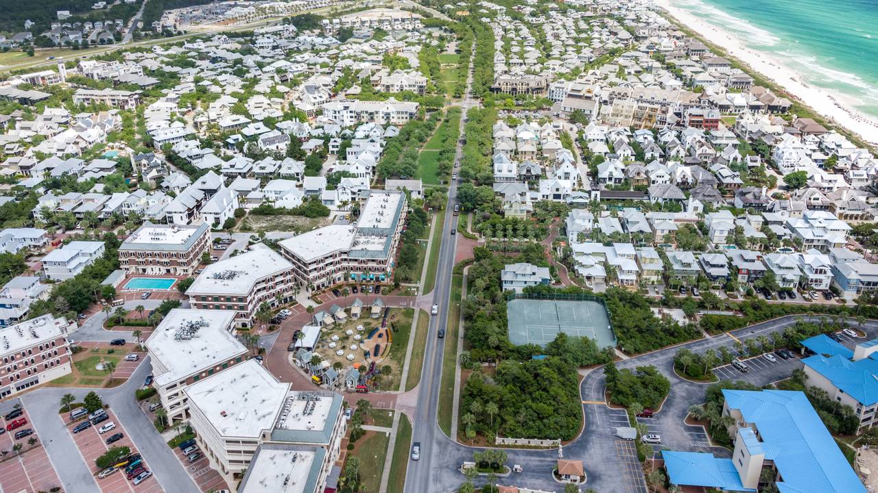 Village of South Walton Grounds and Amenities Village of South Walton Grounds and Amenities