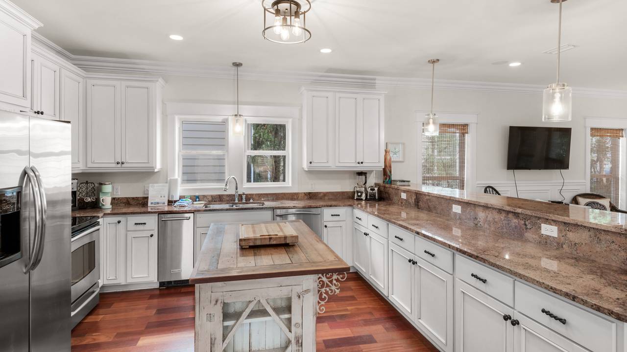 License to Chill Main Living Area License to Chill Main Living Area