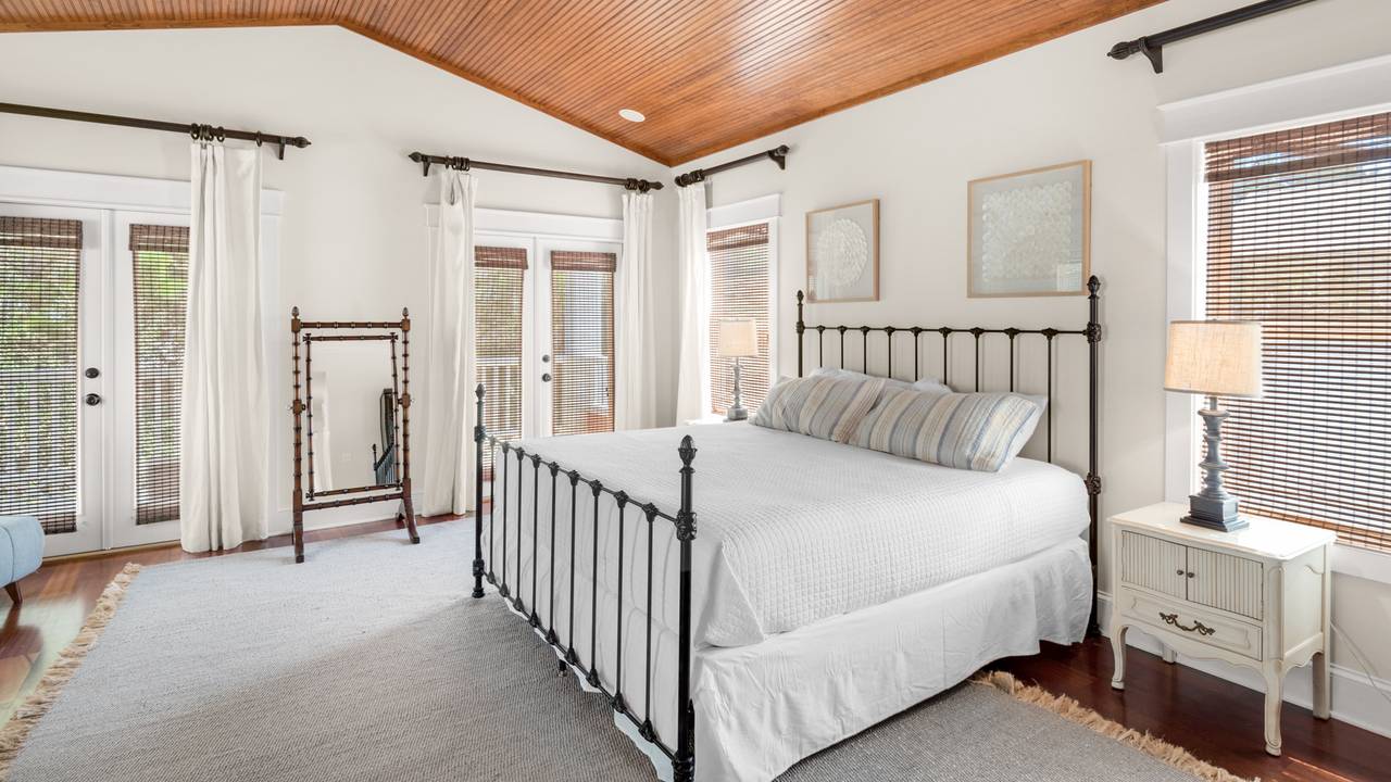 License to Chill 2nd Floor King Bedroom License to Chill 2nd Floor King Bedroom