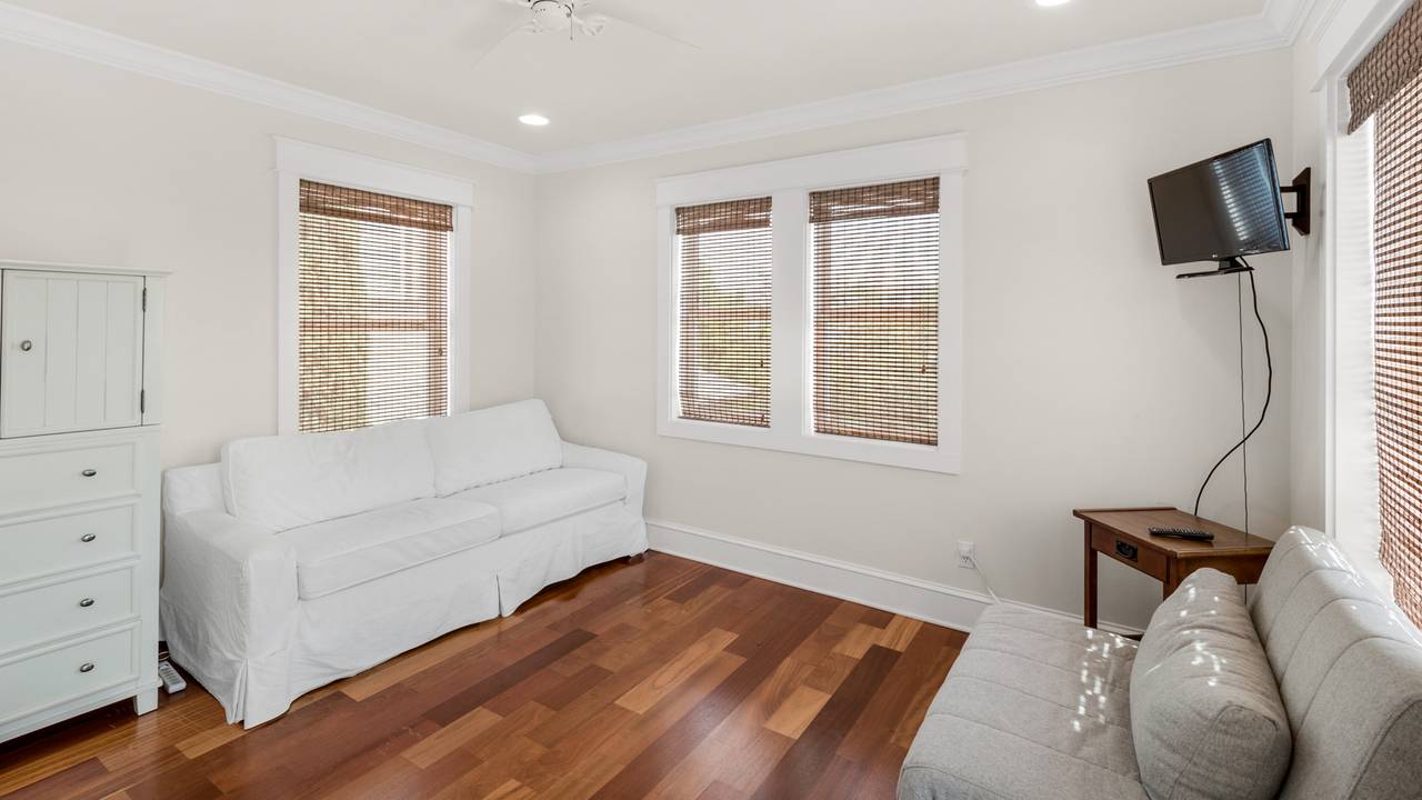 License to Chill 3rd Floor Landing License to Chill 3rd Floor Landing