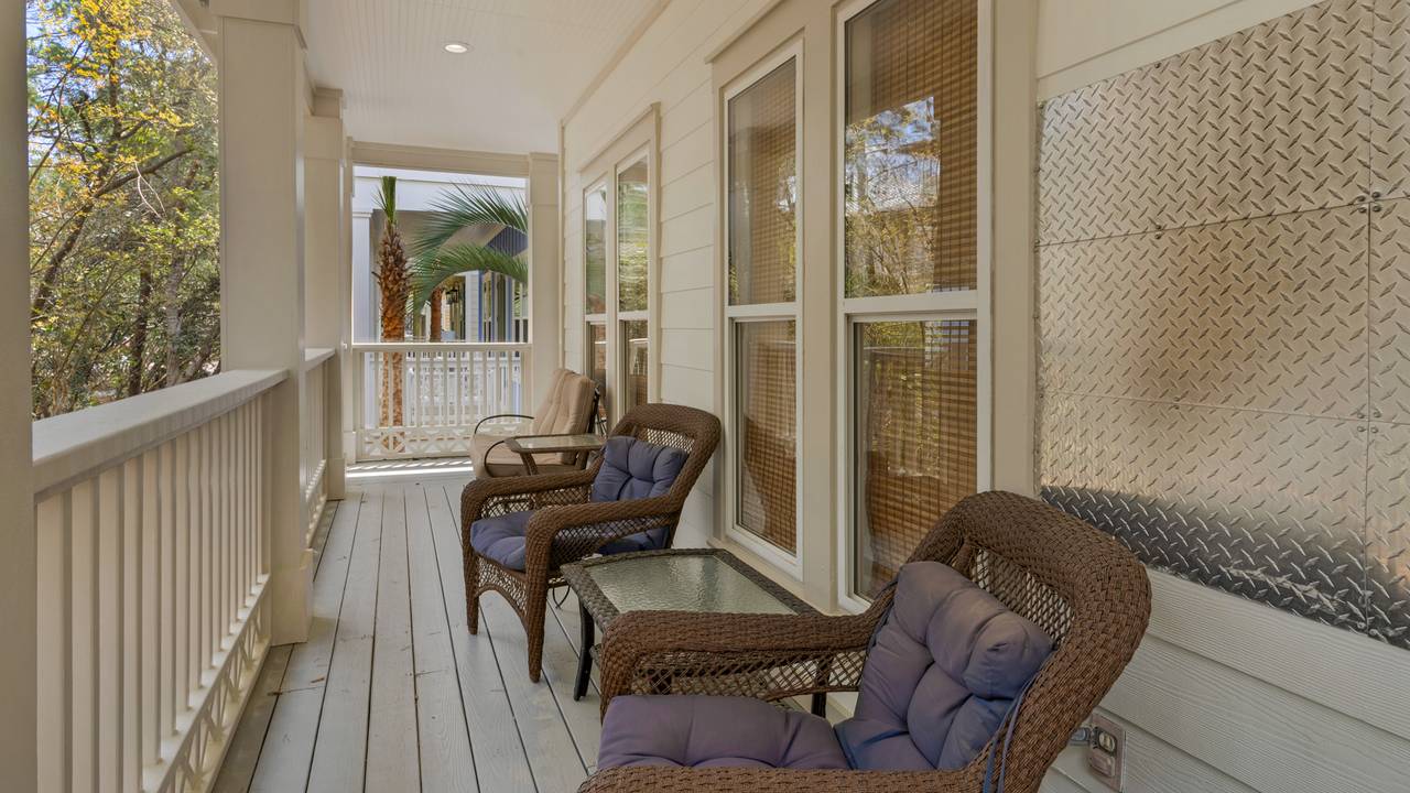 LCHIL Balcony LCHIL Balcony