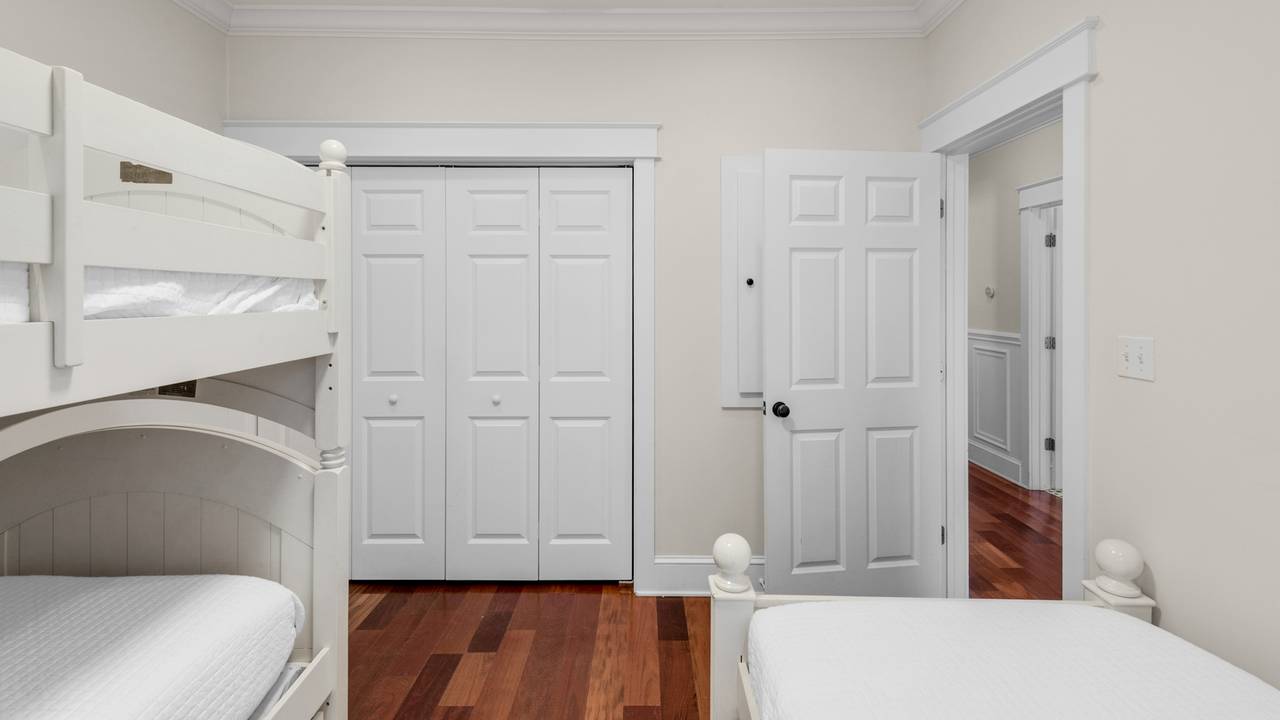 License to Chill 1st Floor Bunkroom License to Chill 1st Floor Bunkroom