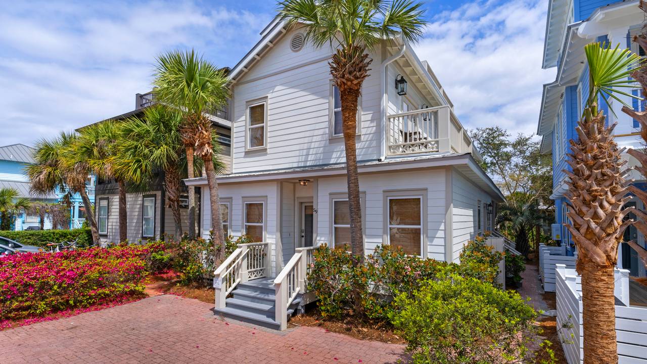 LCHIL Exterior LCHIL Exterior