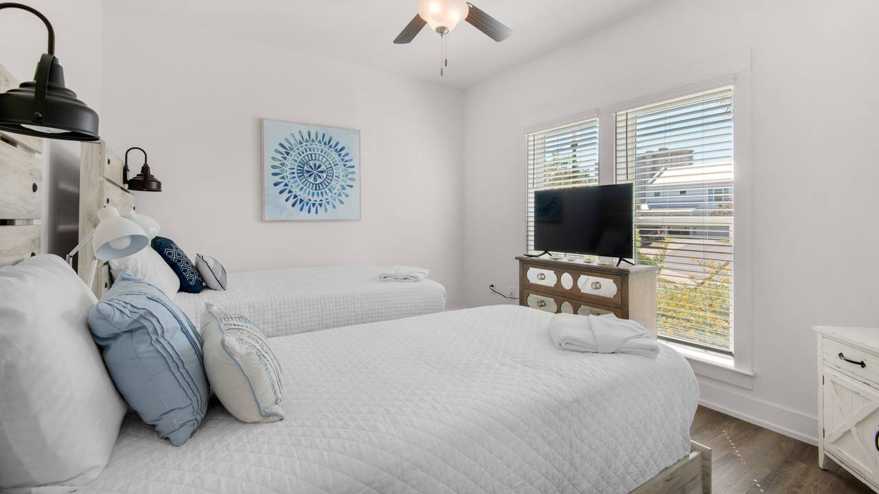 128 Sea Breeze Circle Guest Bedroom with Twin and Full 128 Sea Breeze Circle Guest Bedroom with Twin and Full