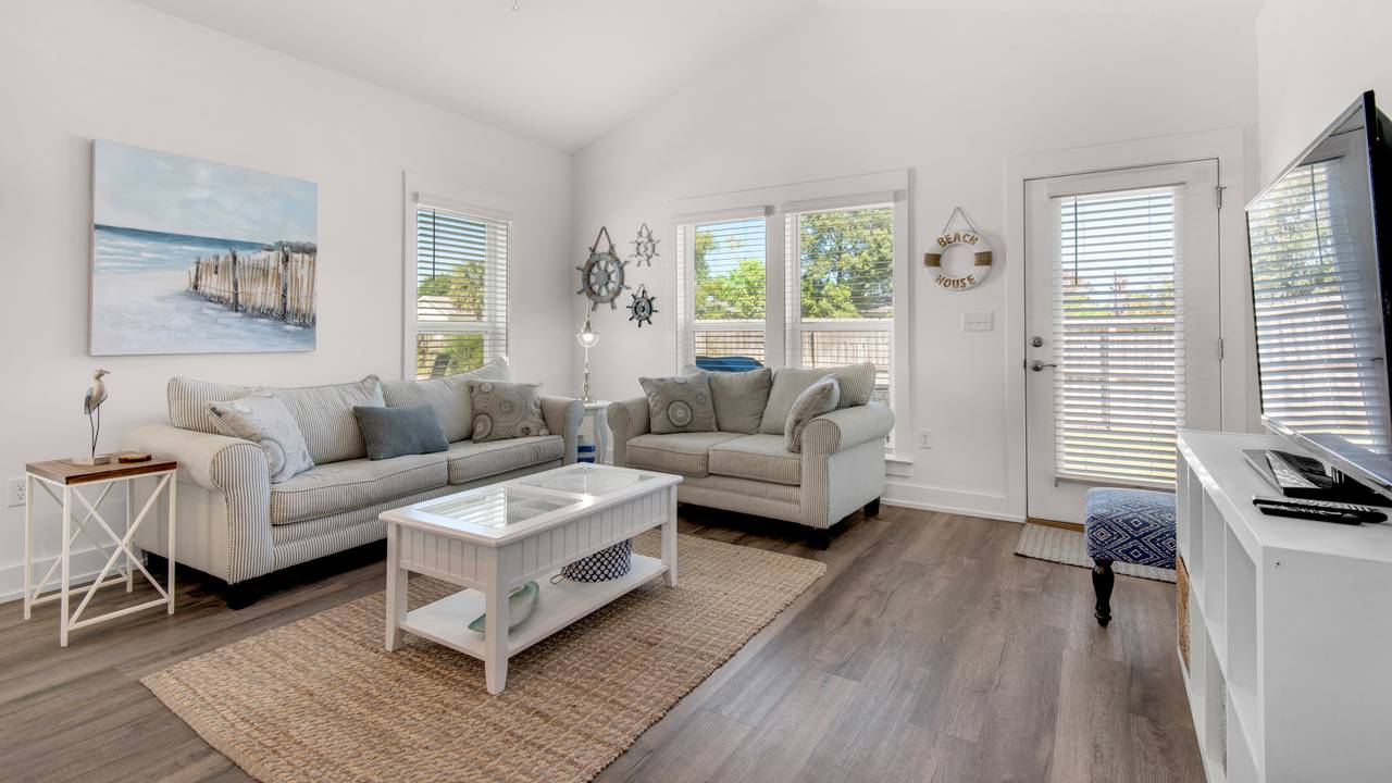 128 Sea Breeze Circle Main Open Concept Area 128 Sea Breeze Circle Main Open Concept Area