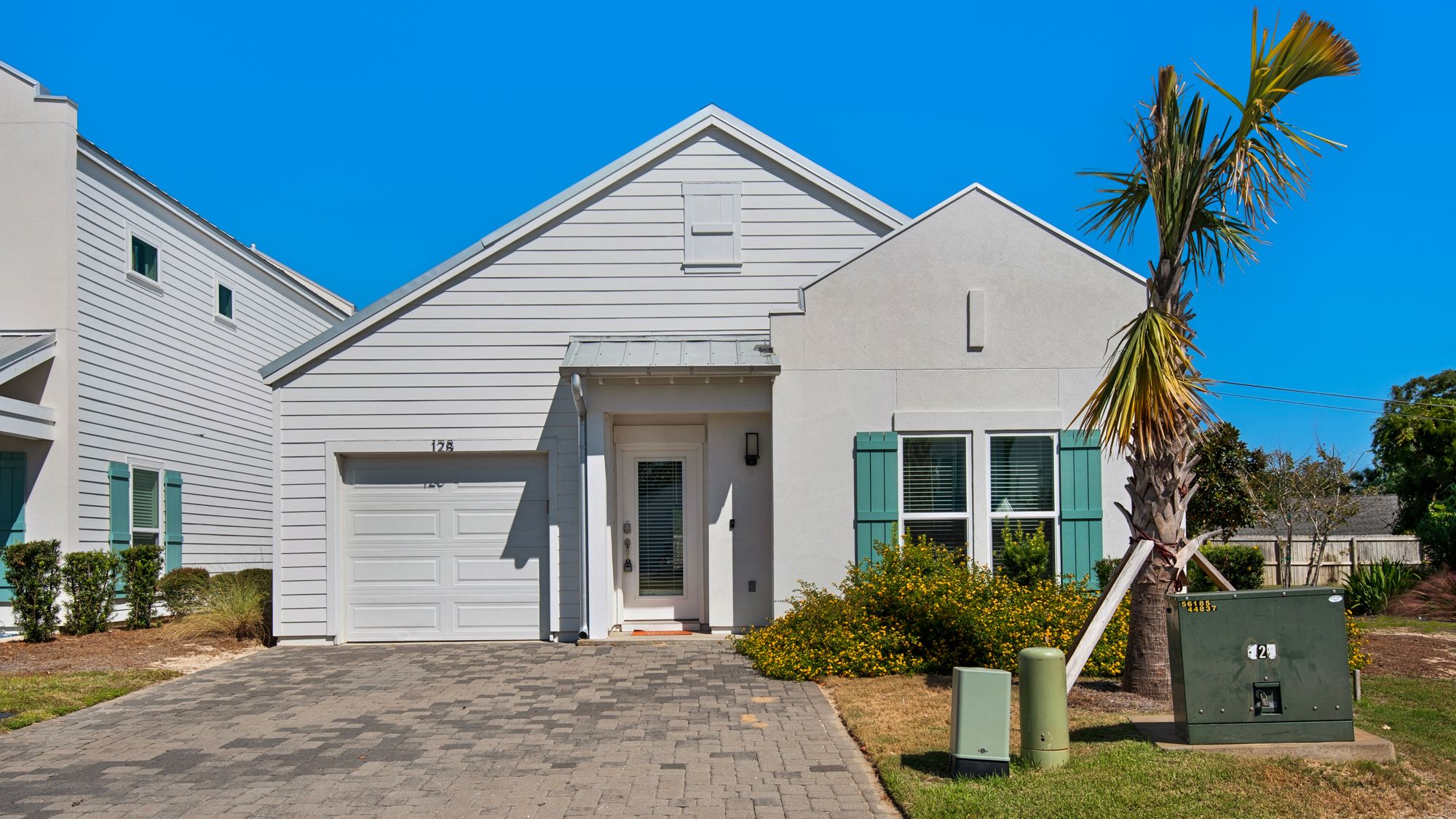 128 Sea Breeze Circle Exterior