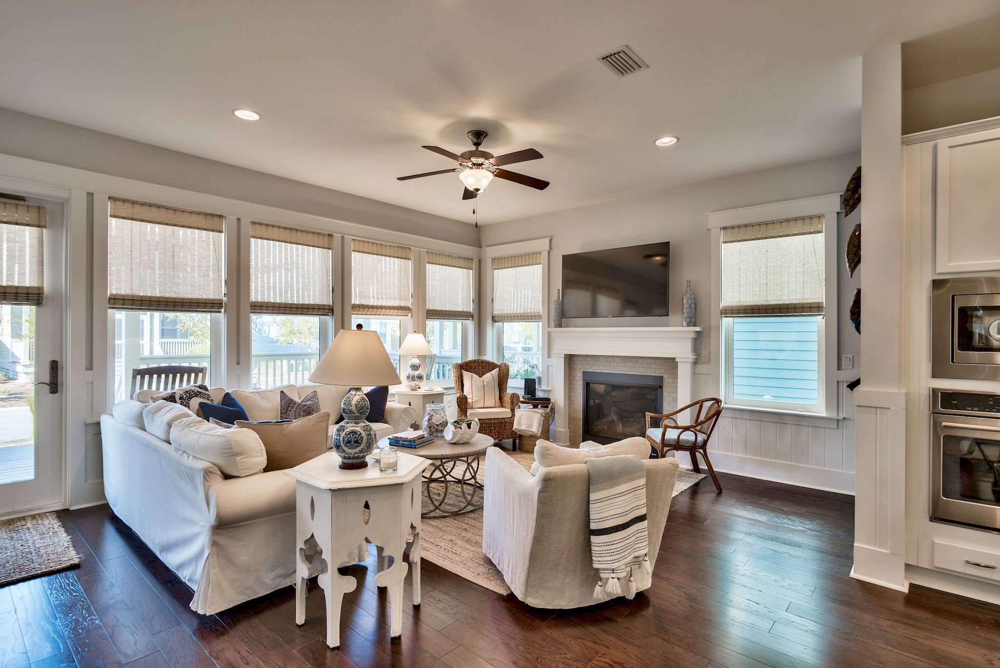 Cest La Vie Living Area